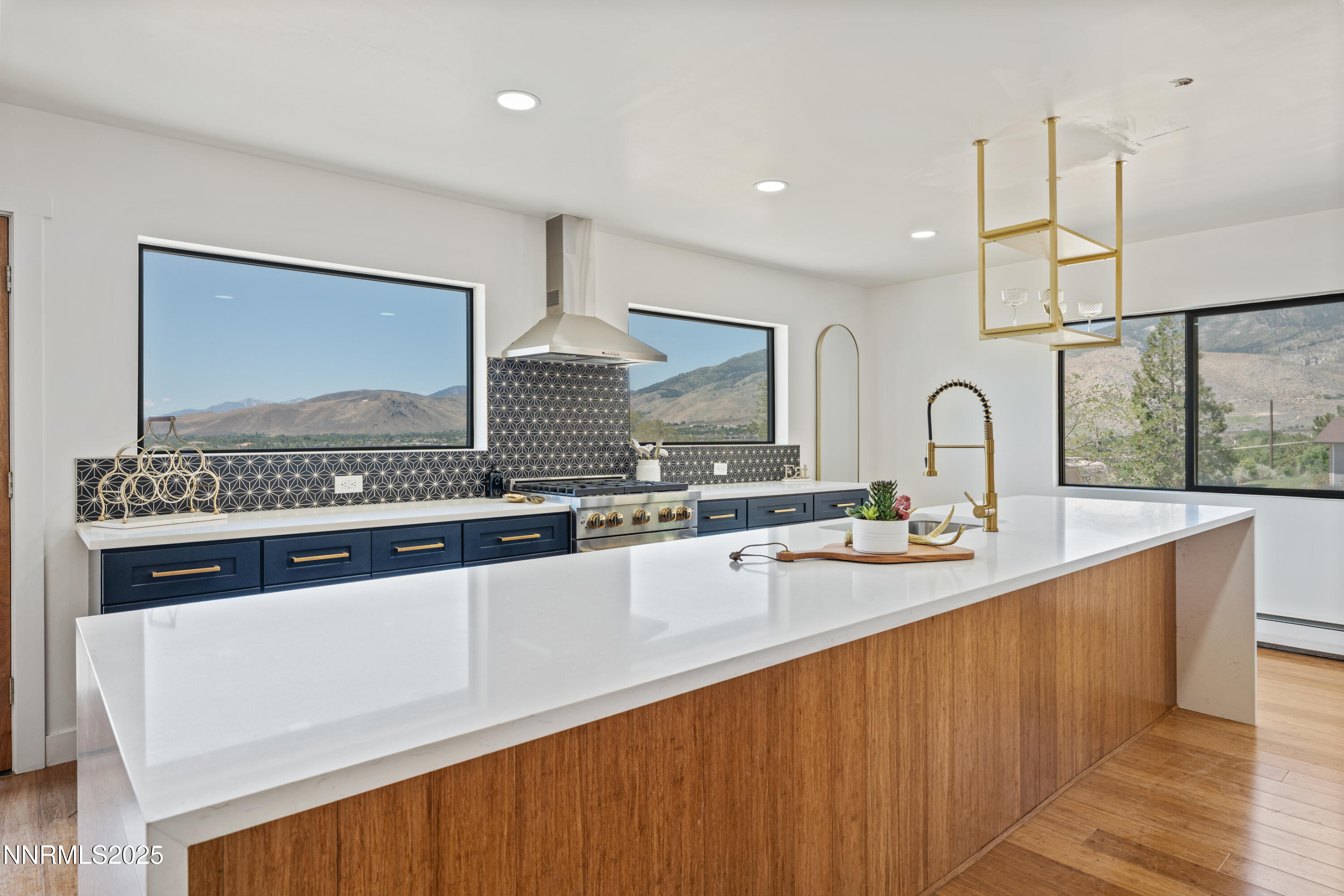 150 Manzanita Terrace