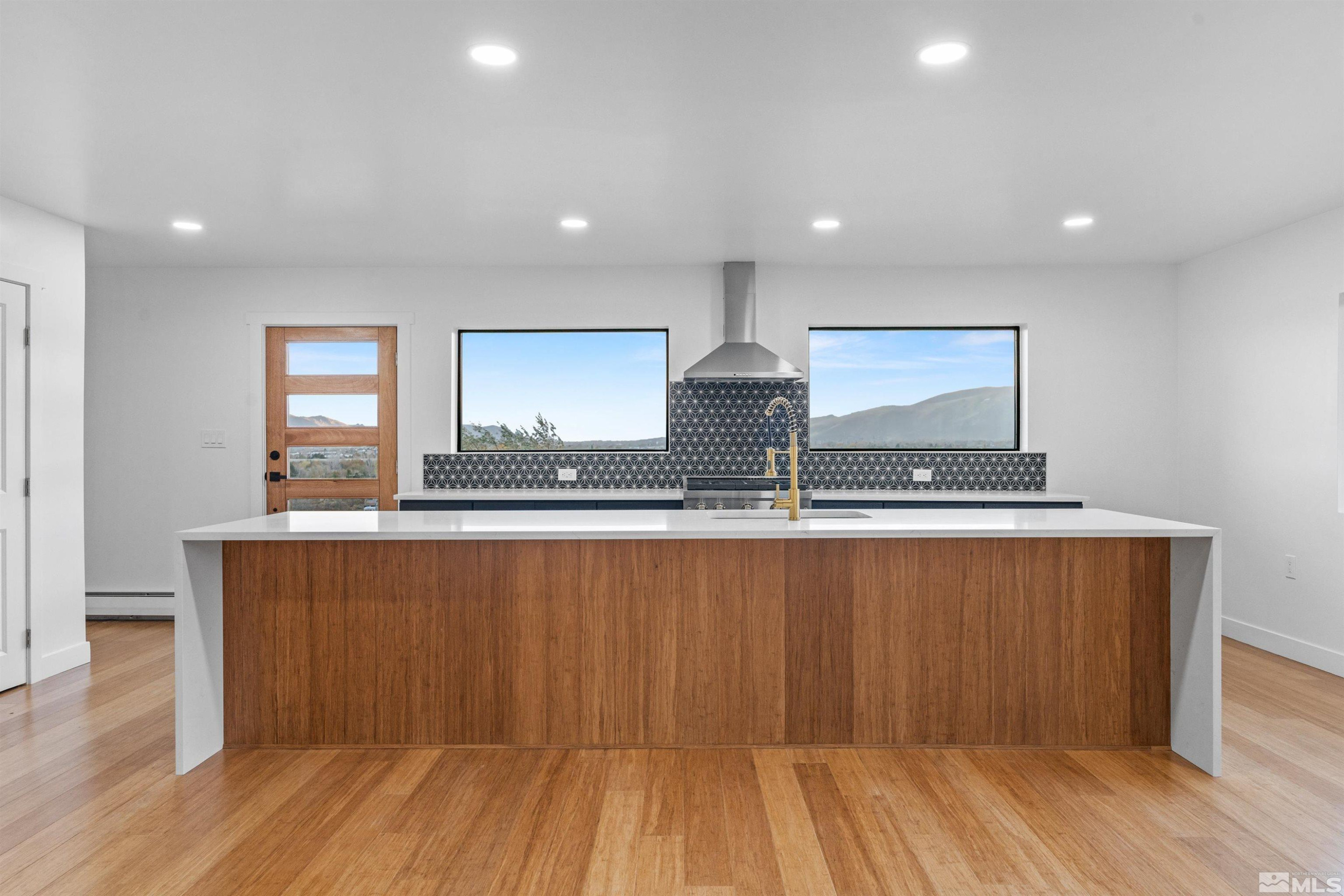150 Manzanita Terrace