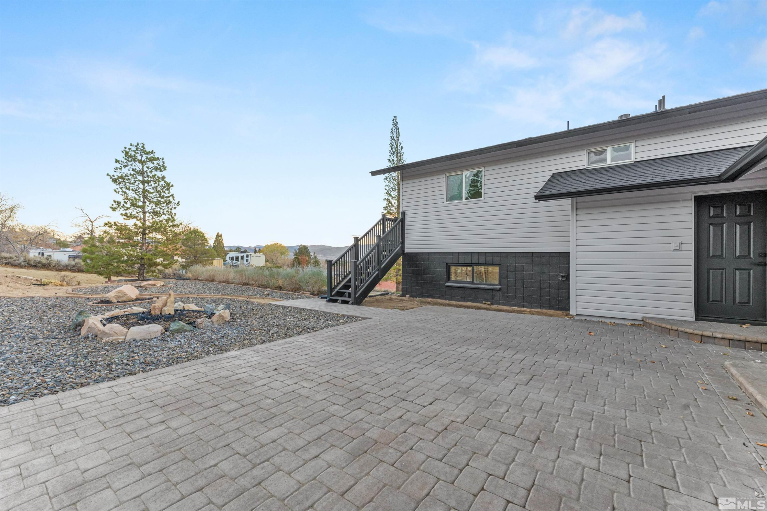 150 Manzanita Terrace