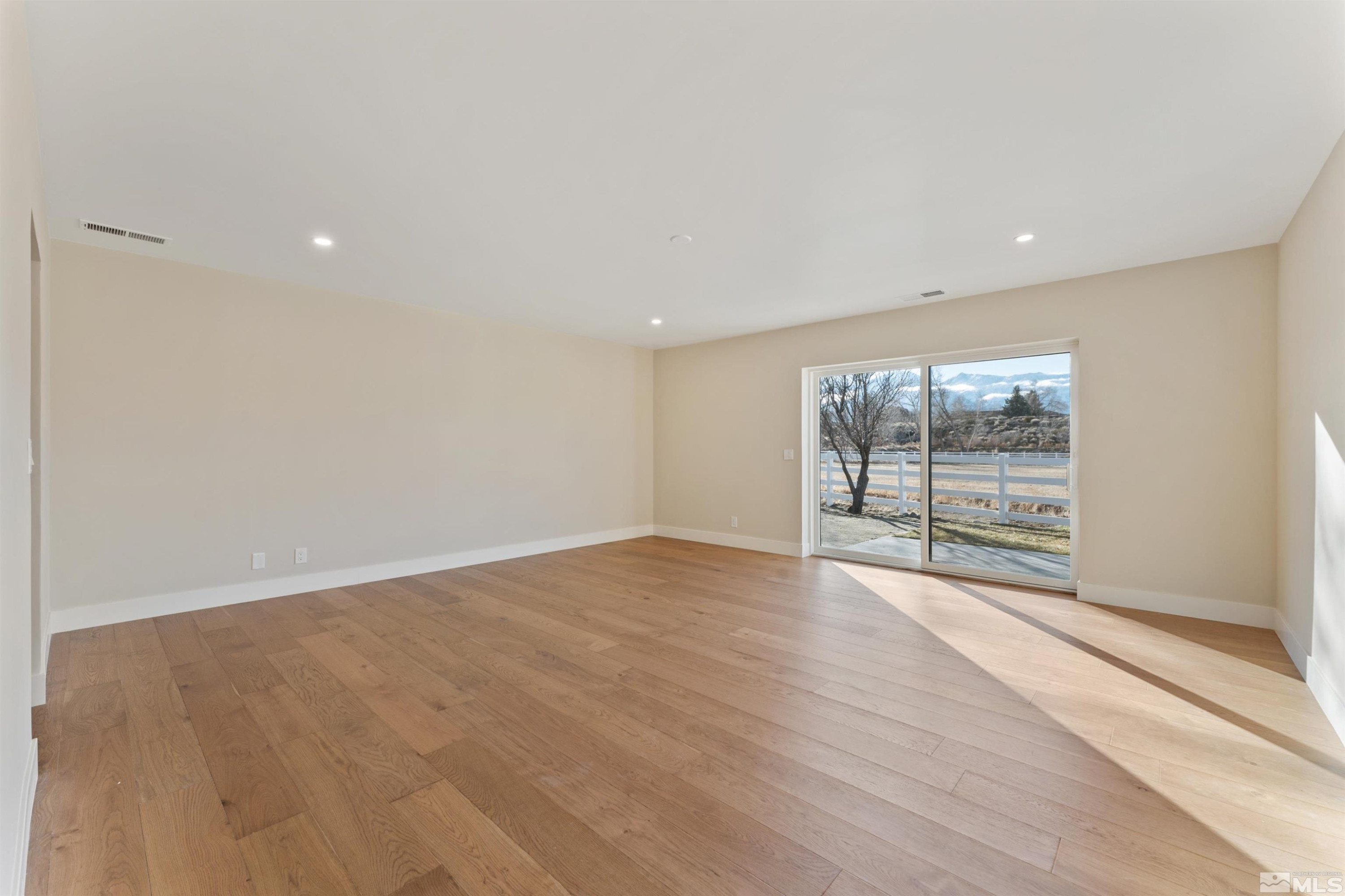 1450 Kerry Court