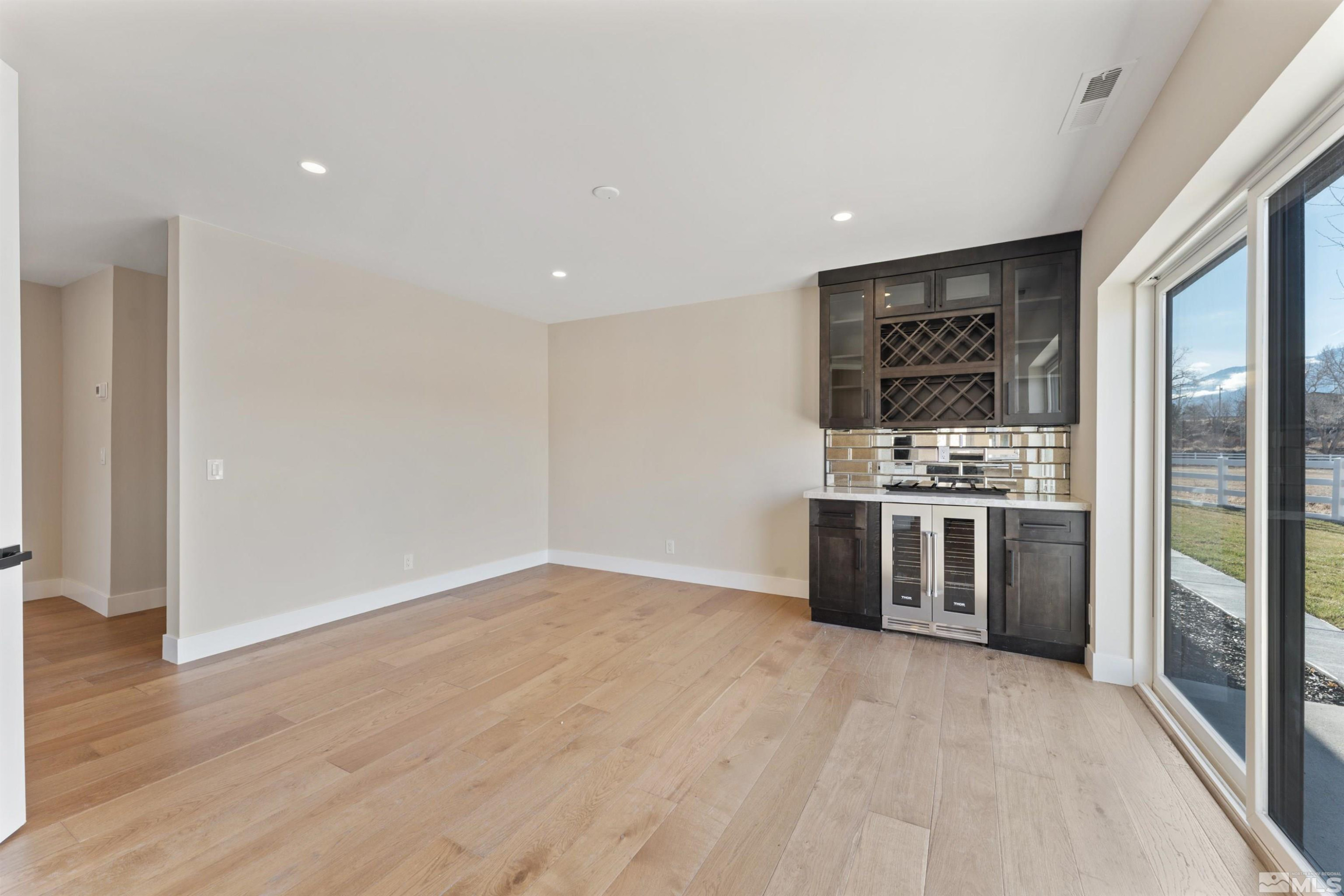 1450 Kerry Court