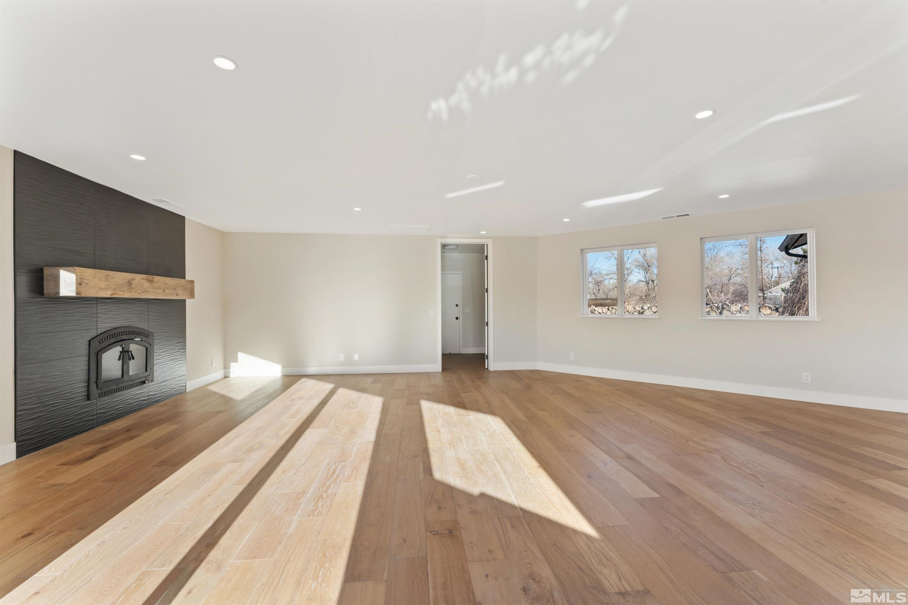 1450 Kerry Court