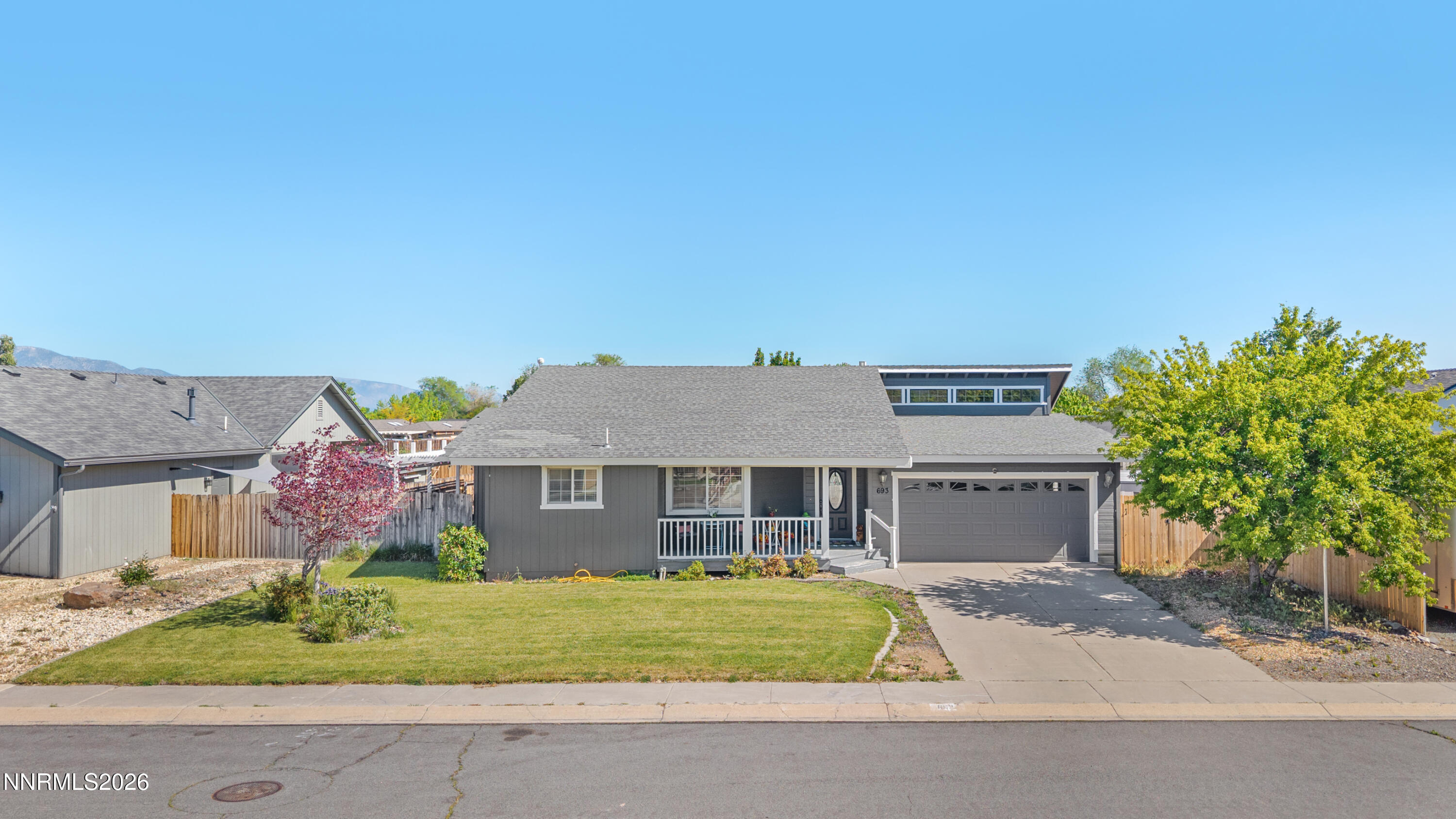 693 Lassen Way