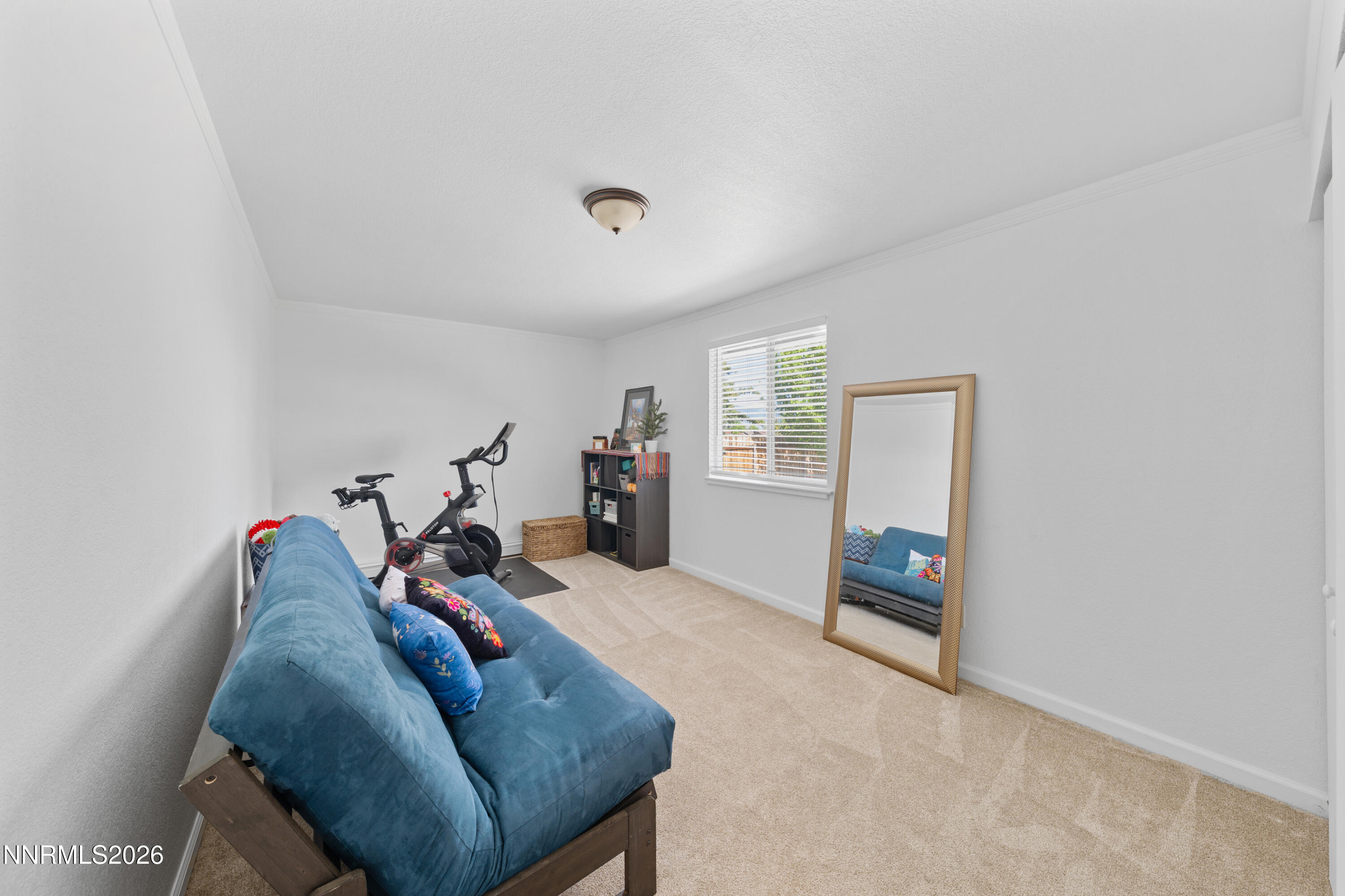 693 Lassen Way