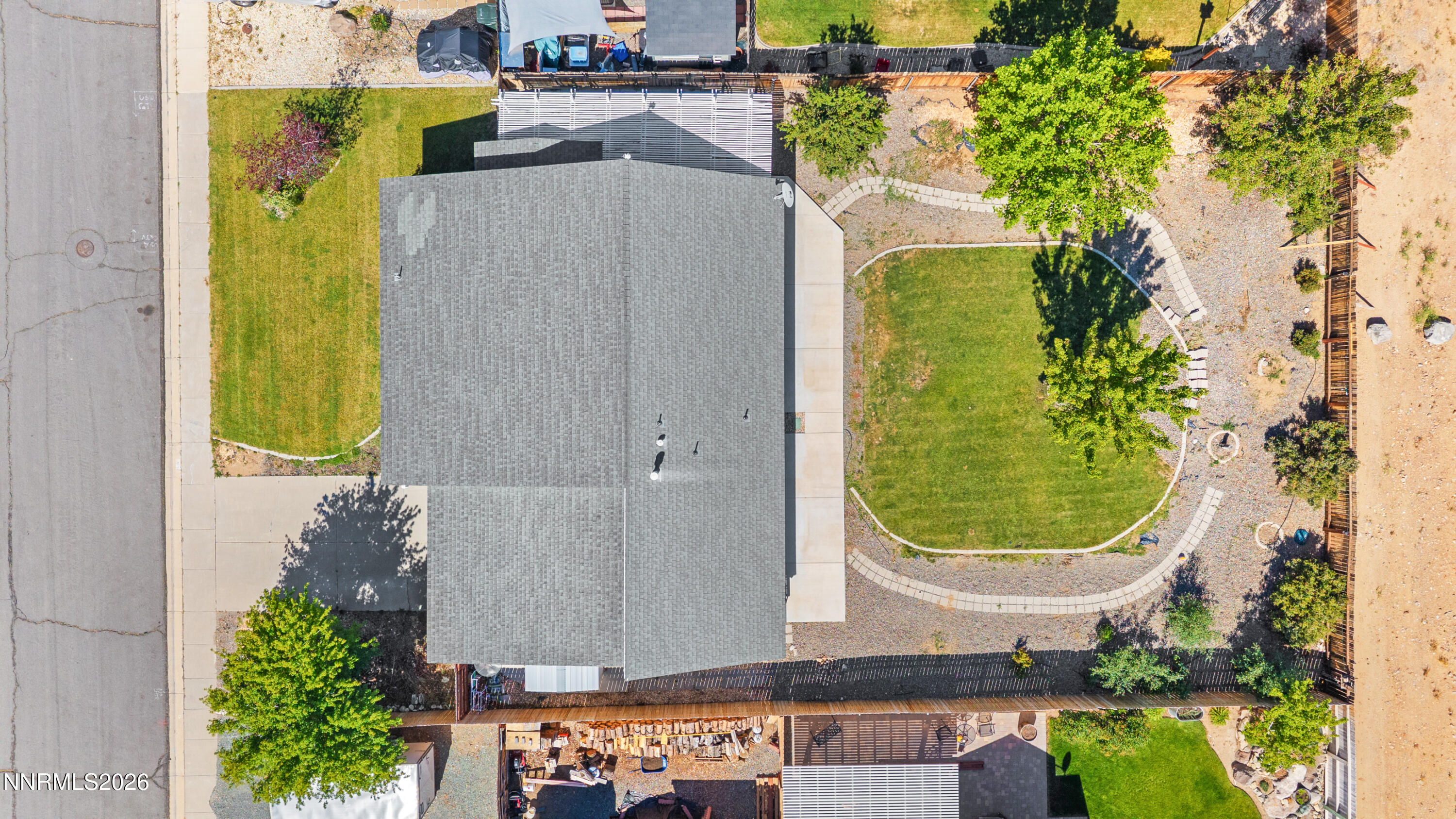 693 Lassen Way