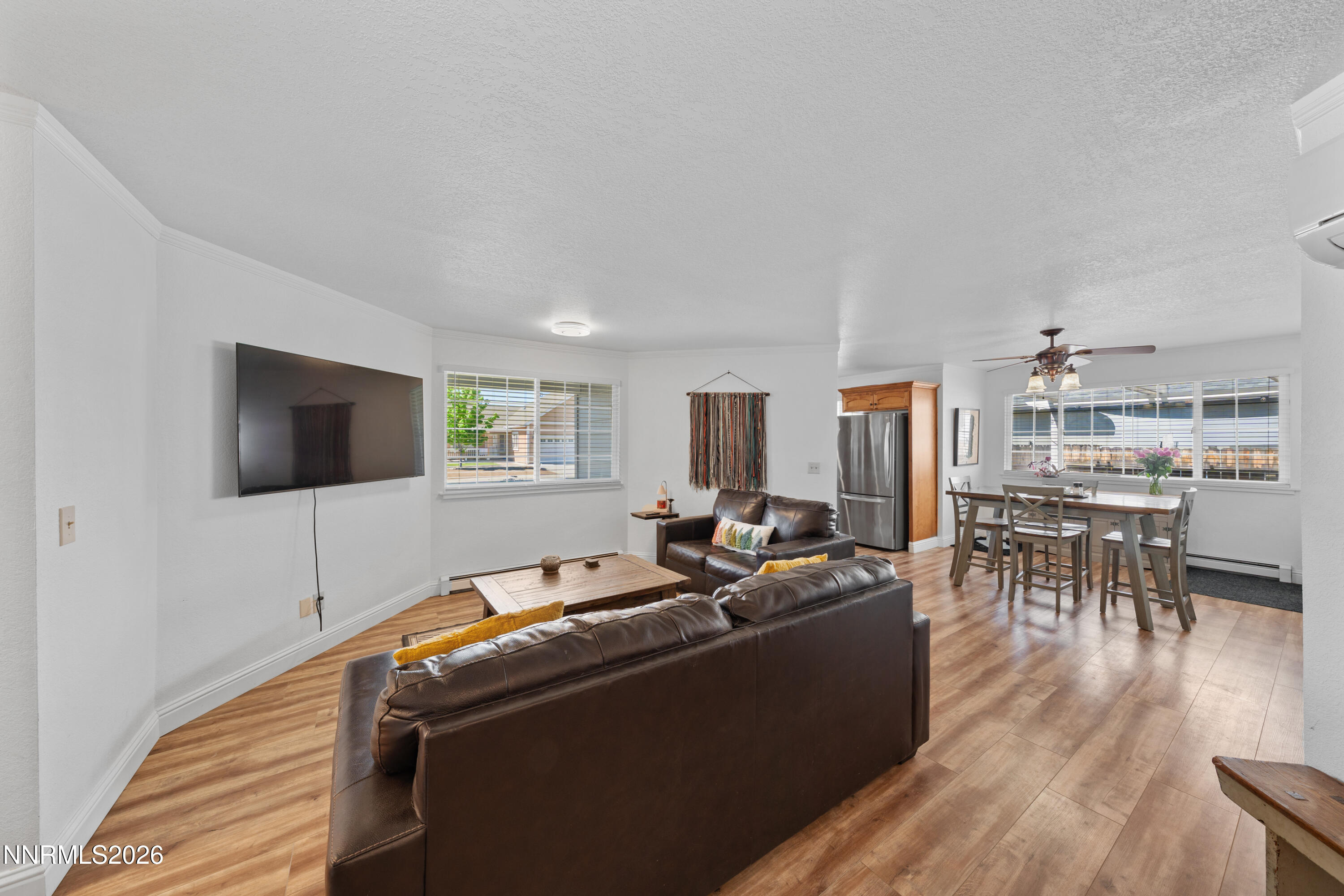 693 Lassen Way