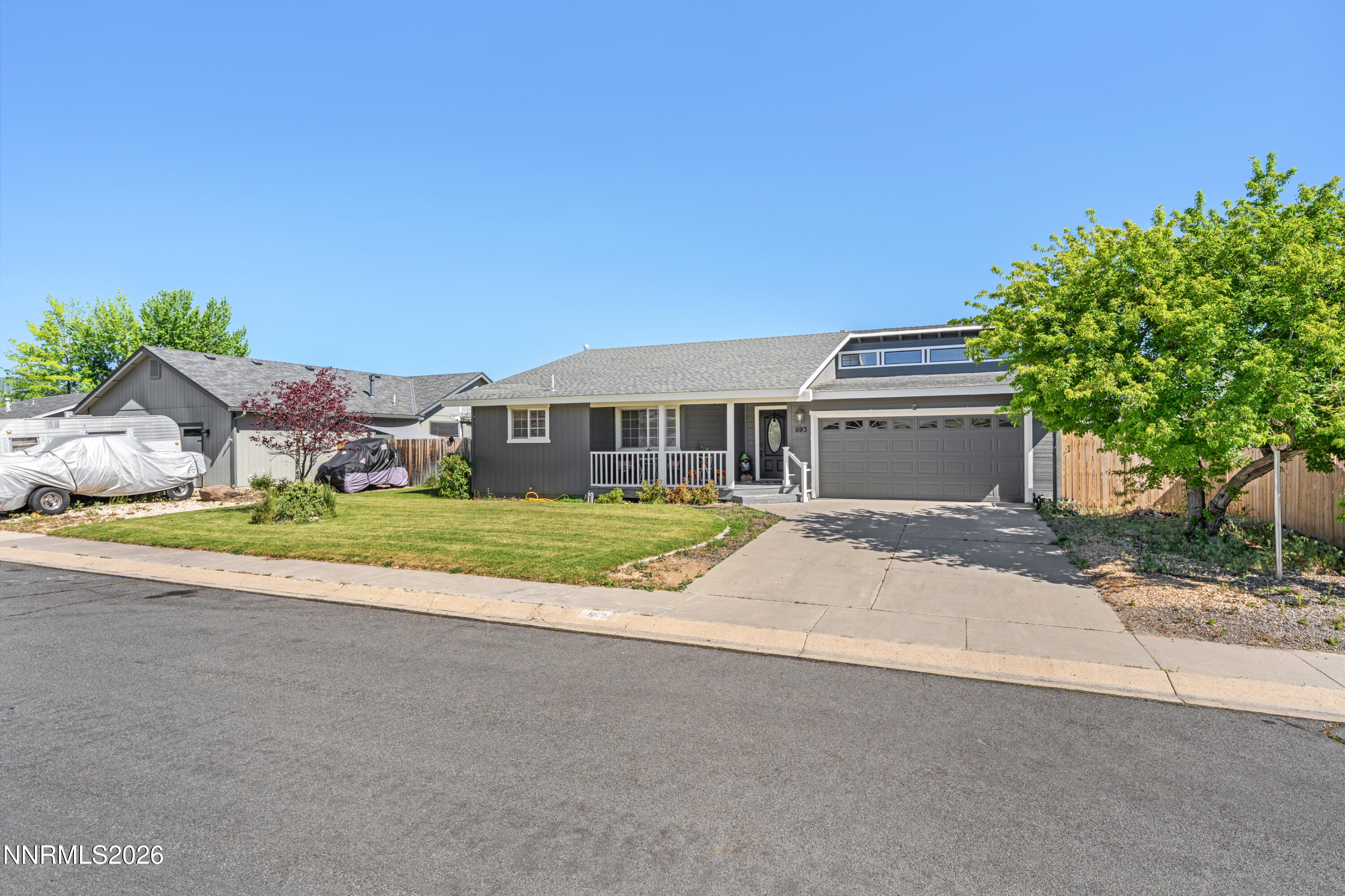 693 Lassen Way