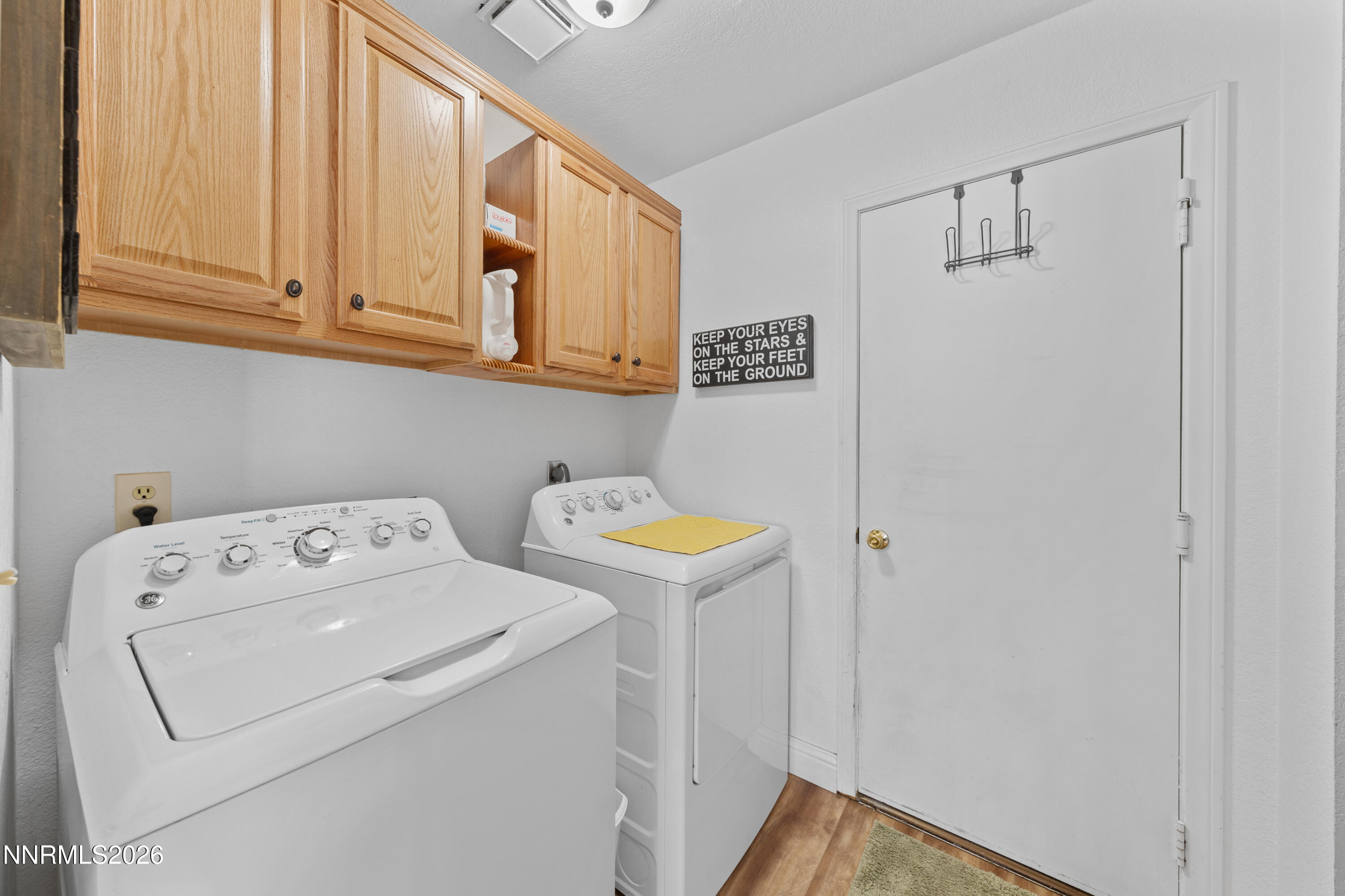 693 Lassen Way