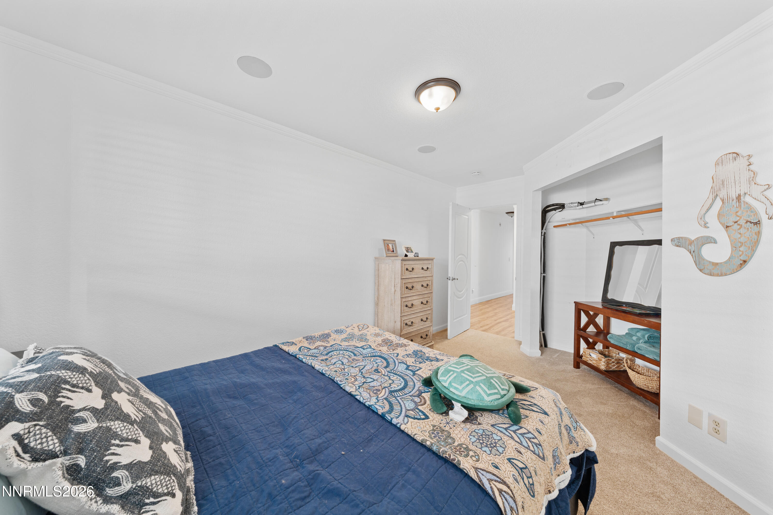 693 Lassen Way