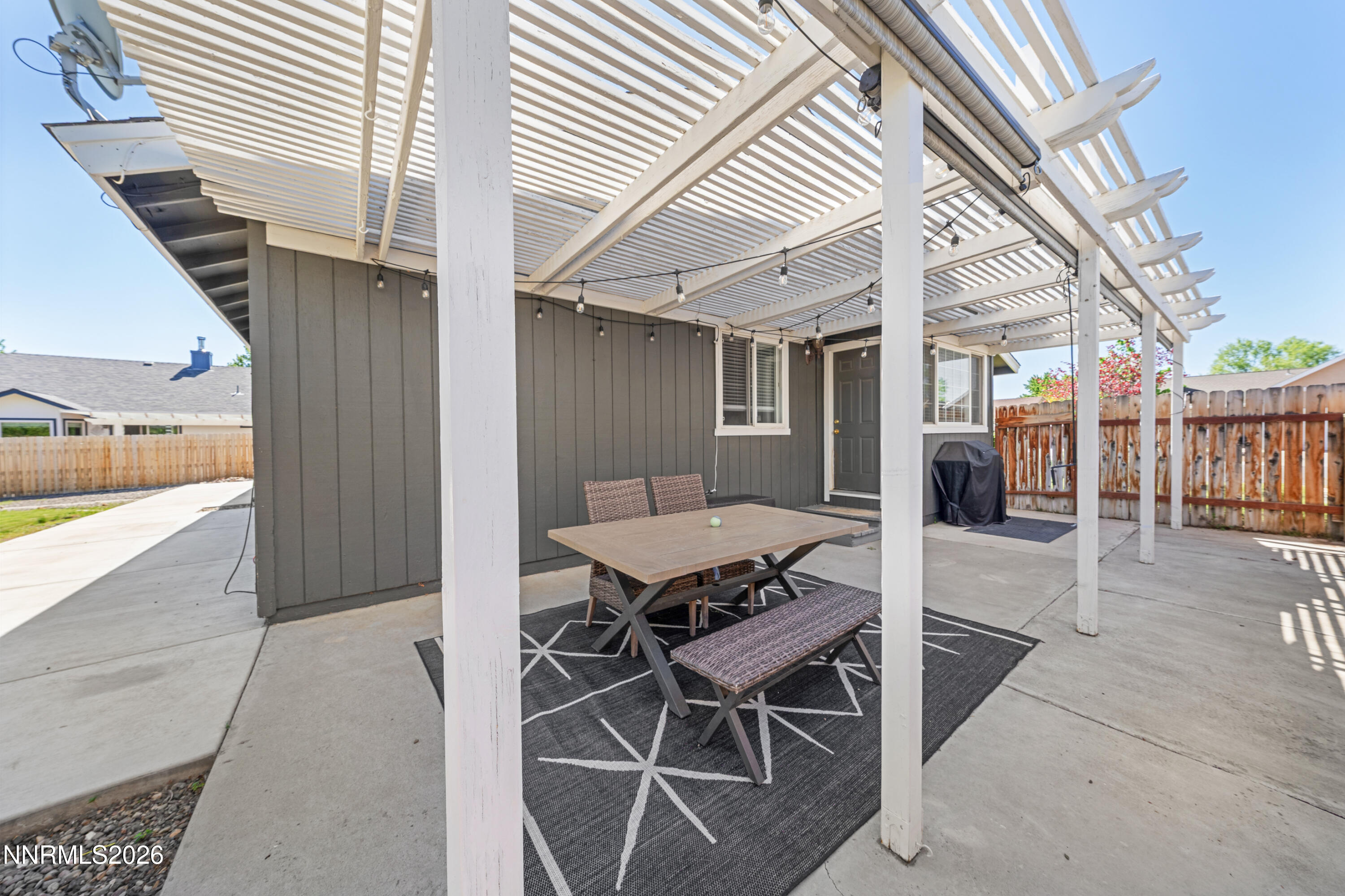 693 Lassen Way