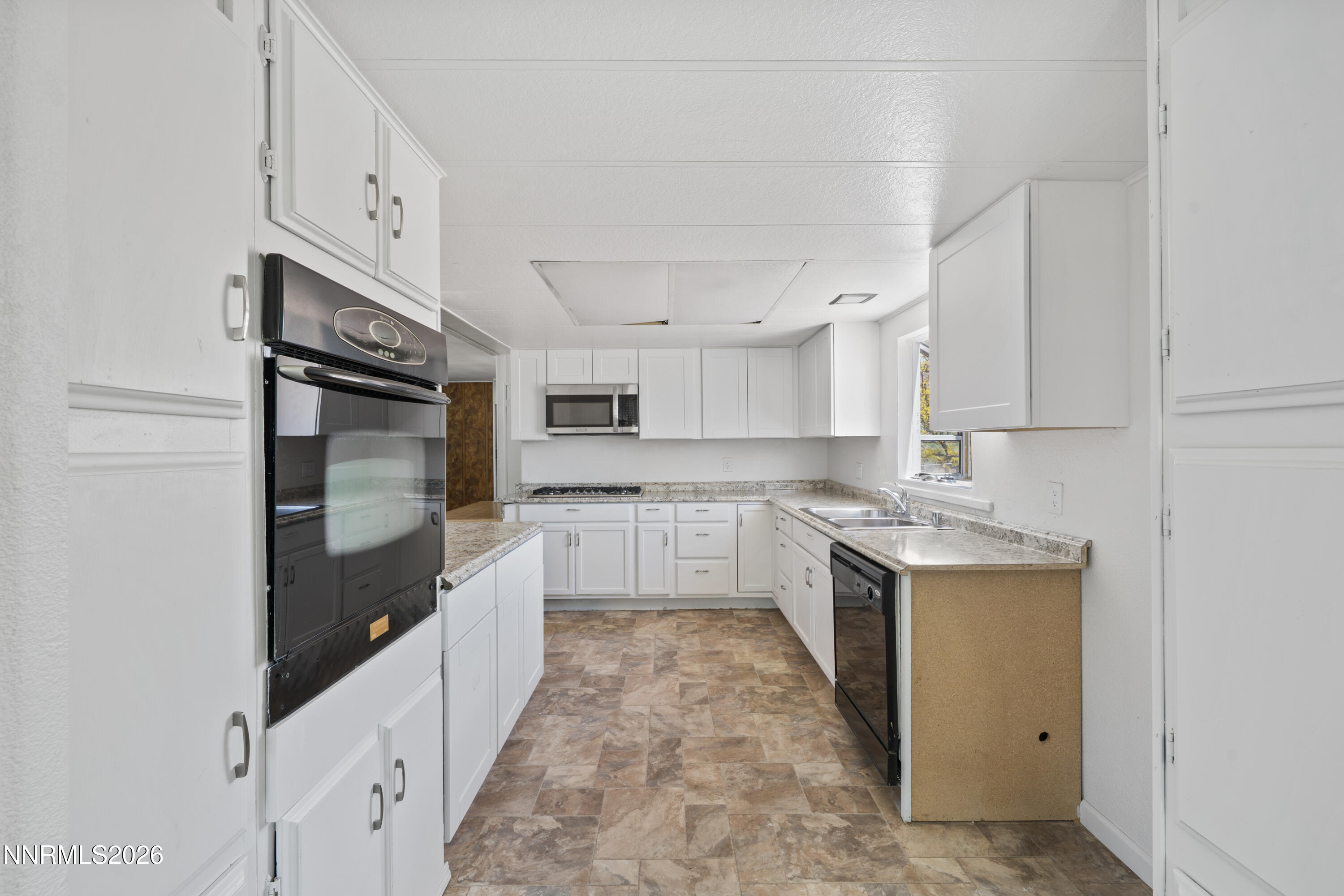 1545 Pearl Road
