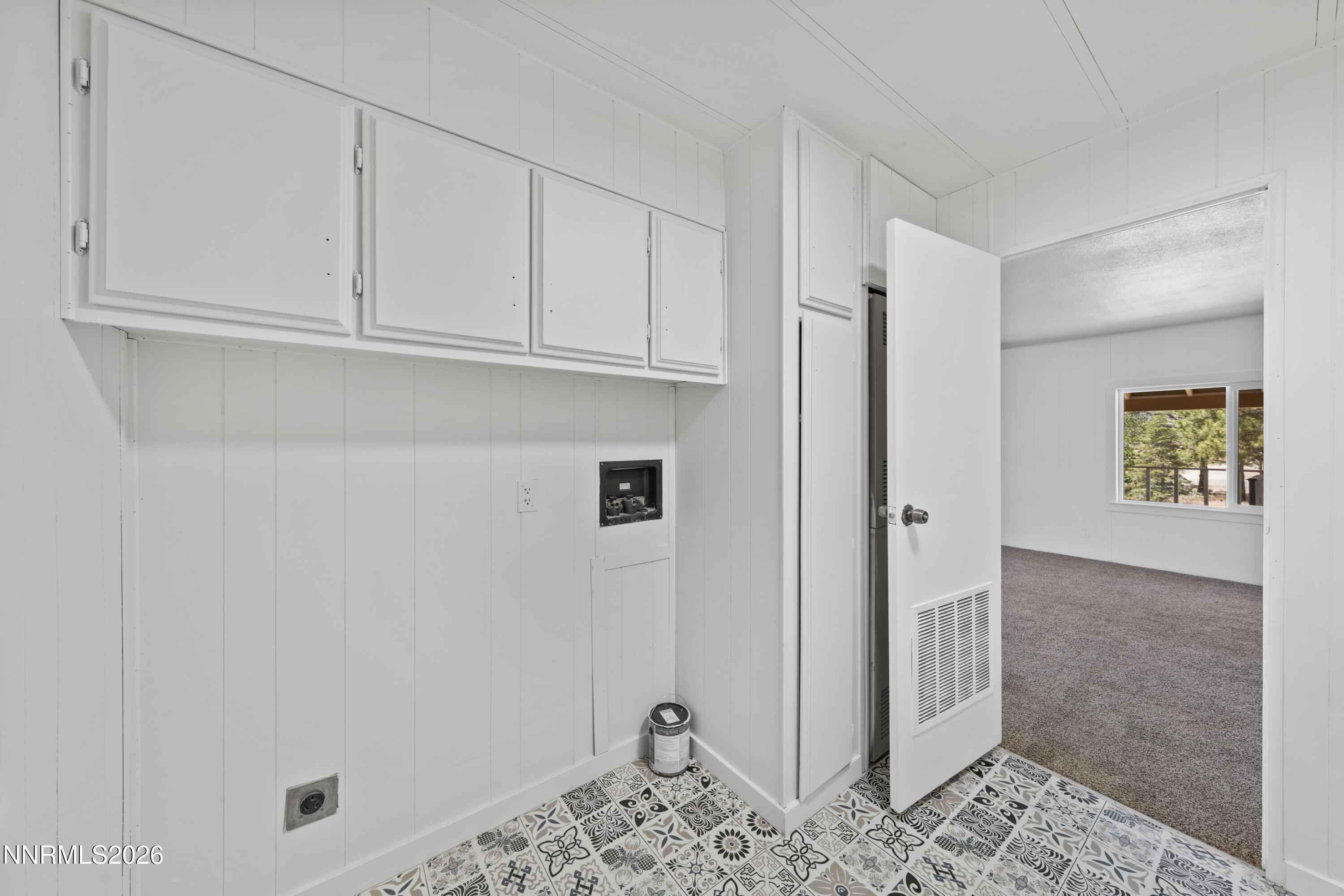 1545 Pearl Road