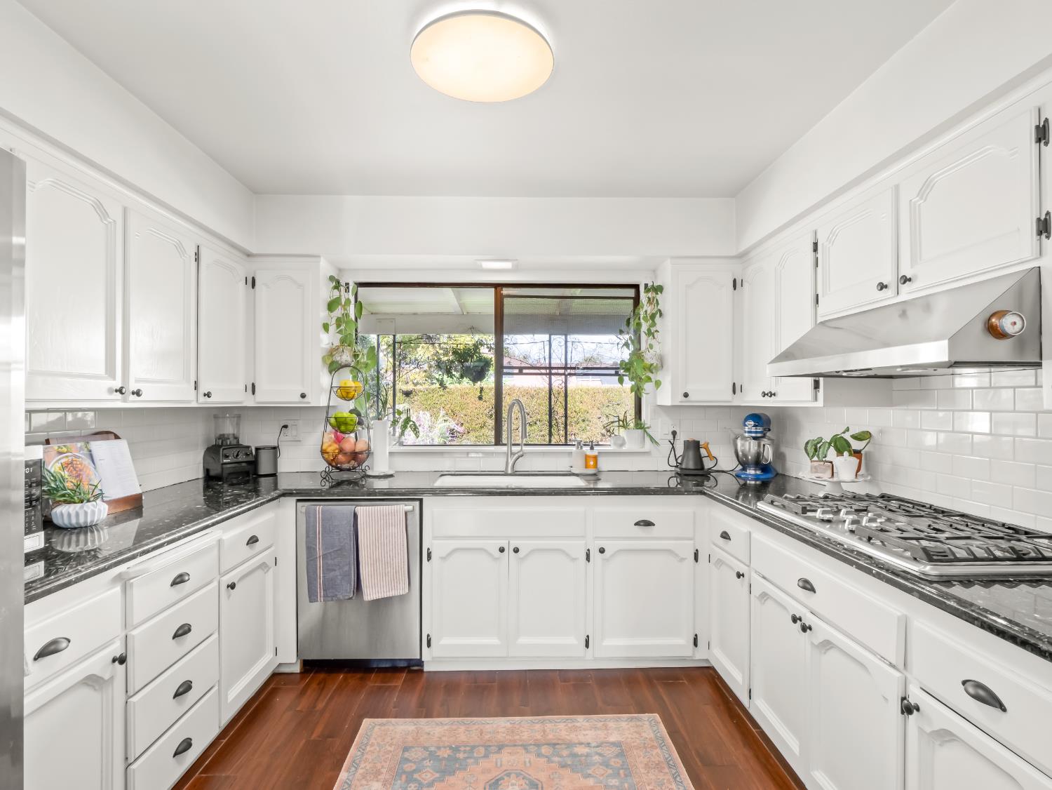 5041 E Townsend Avenue