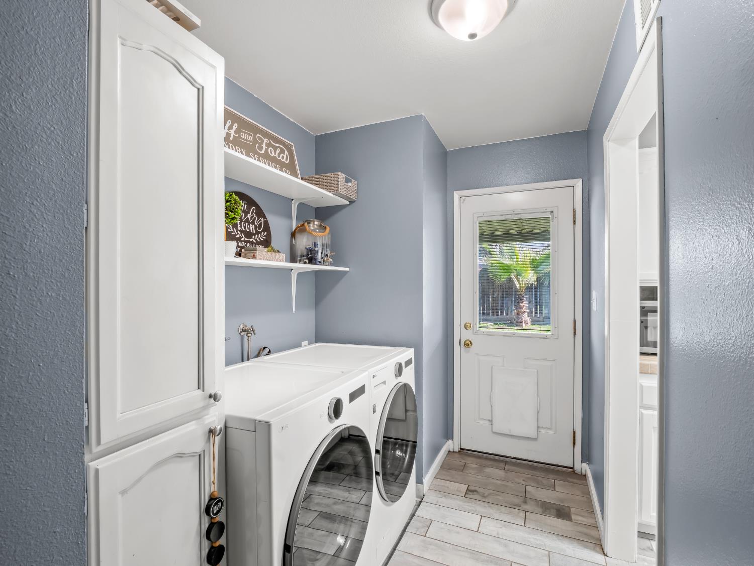 294 N Stanford Avenue