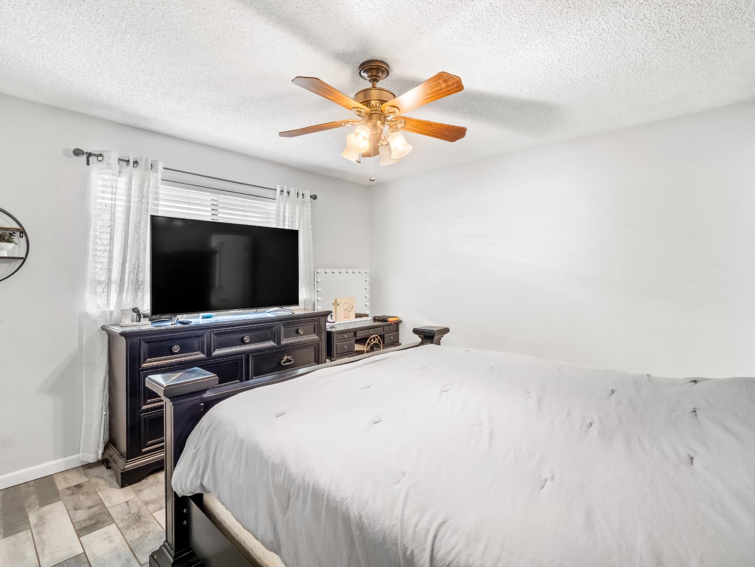 294 N Stanford Avenue