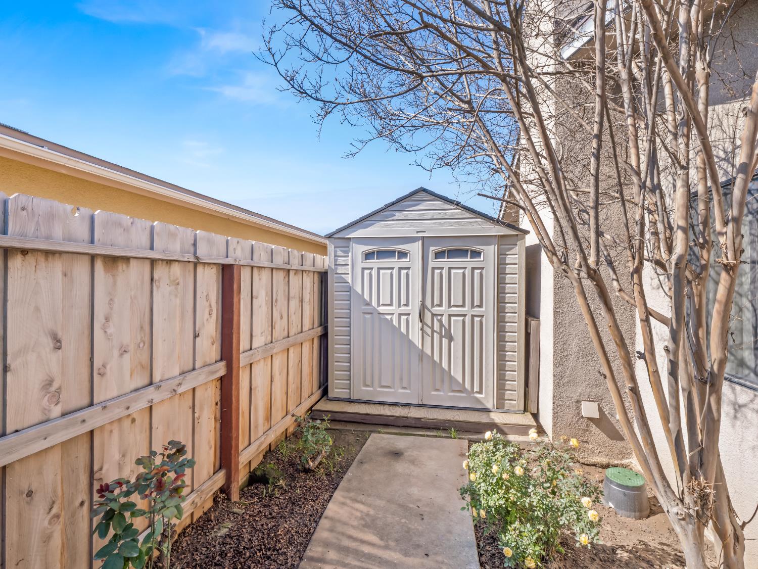 294 N Stanford Avenue