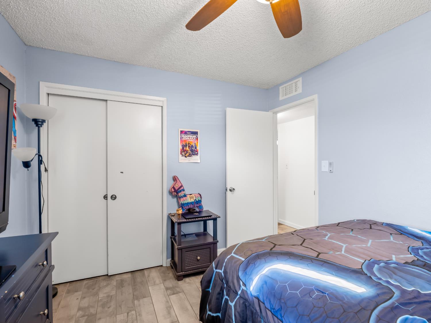 294 N Stanford Avenue