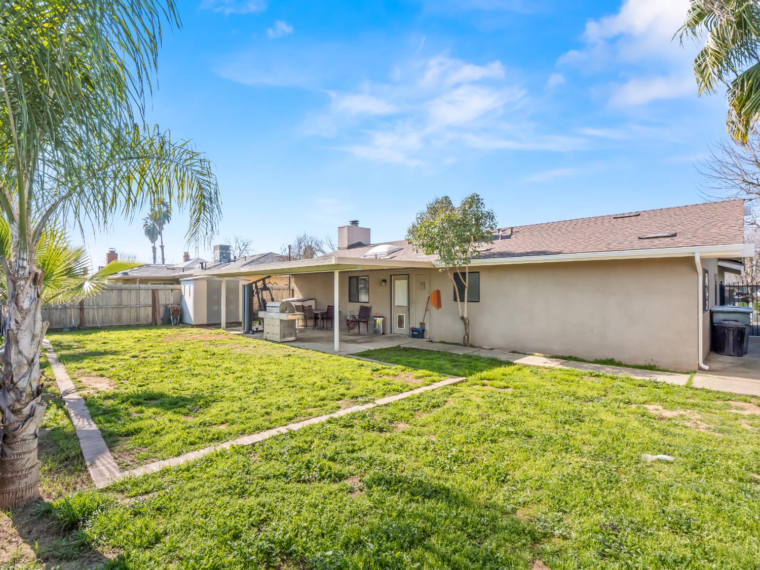 294 N Stanford Avenue