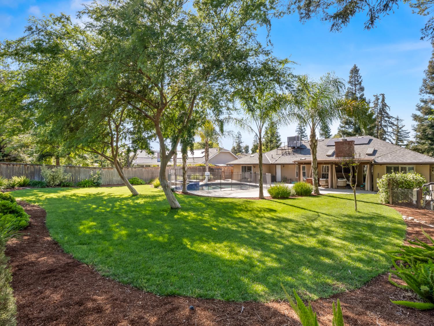 8732 N Fuller Avenue