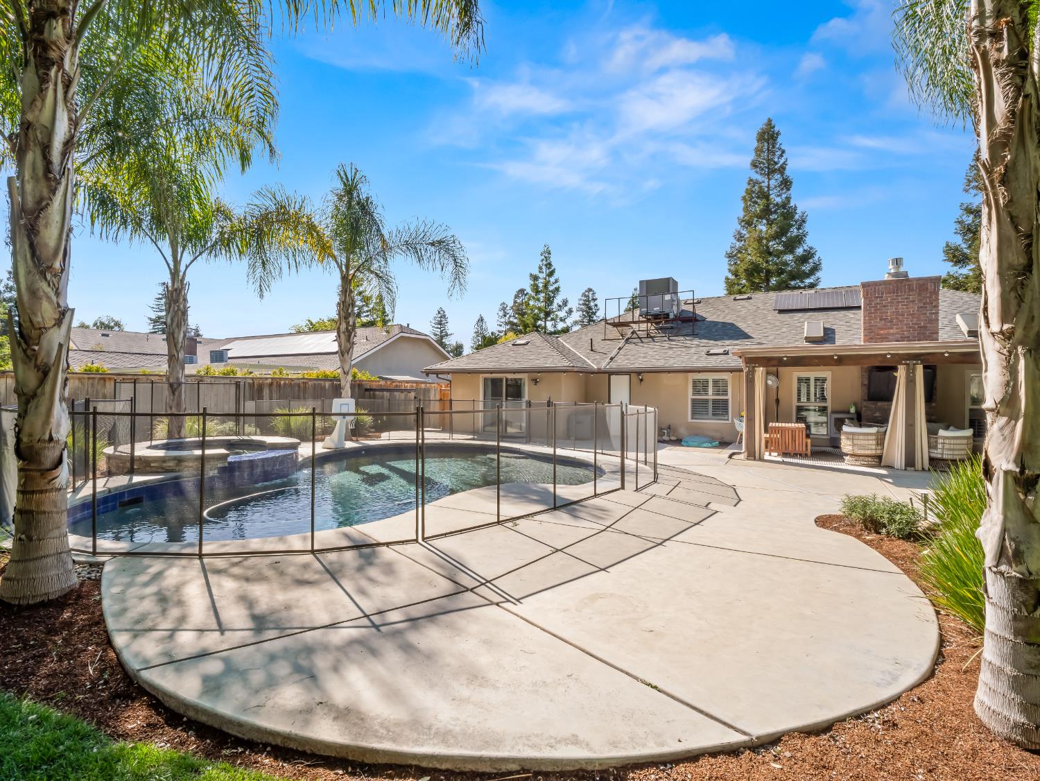 8732 N Fuller Avenue