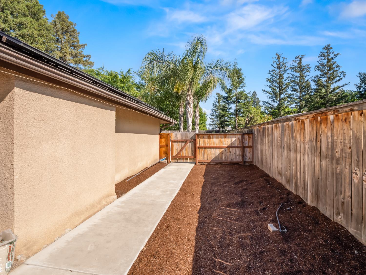 8732 N Fuller Avenue