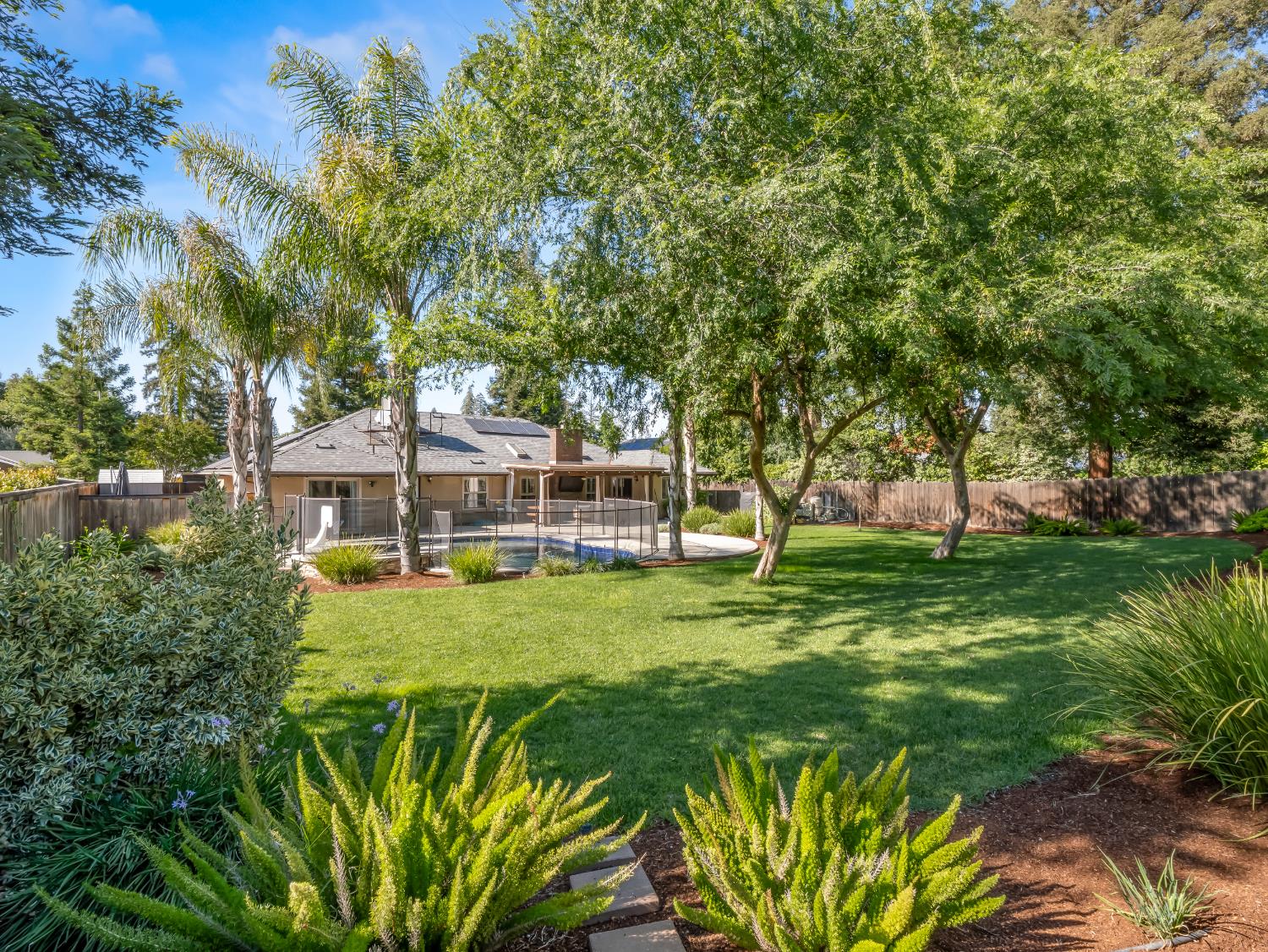 8732 N Fuller Avenue