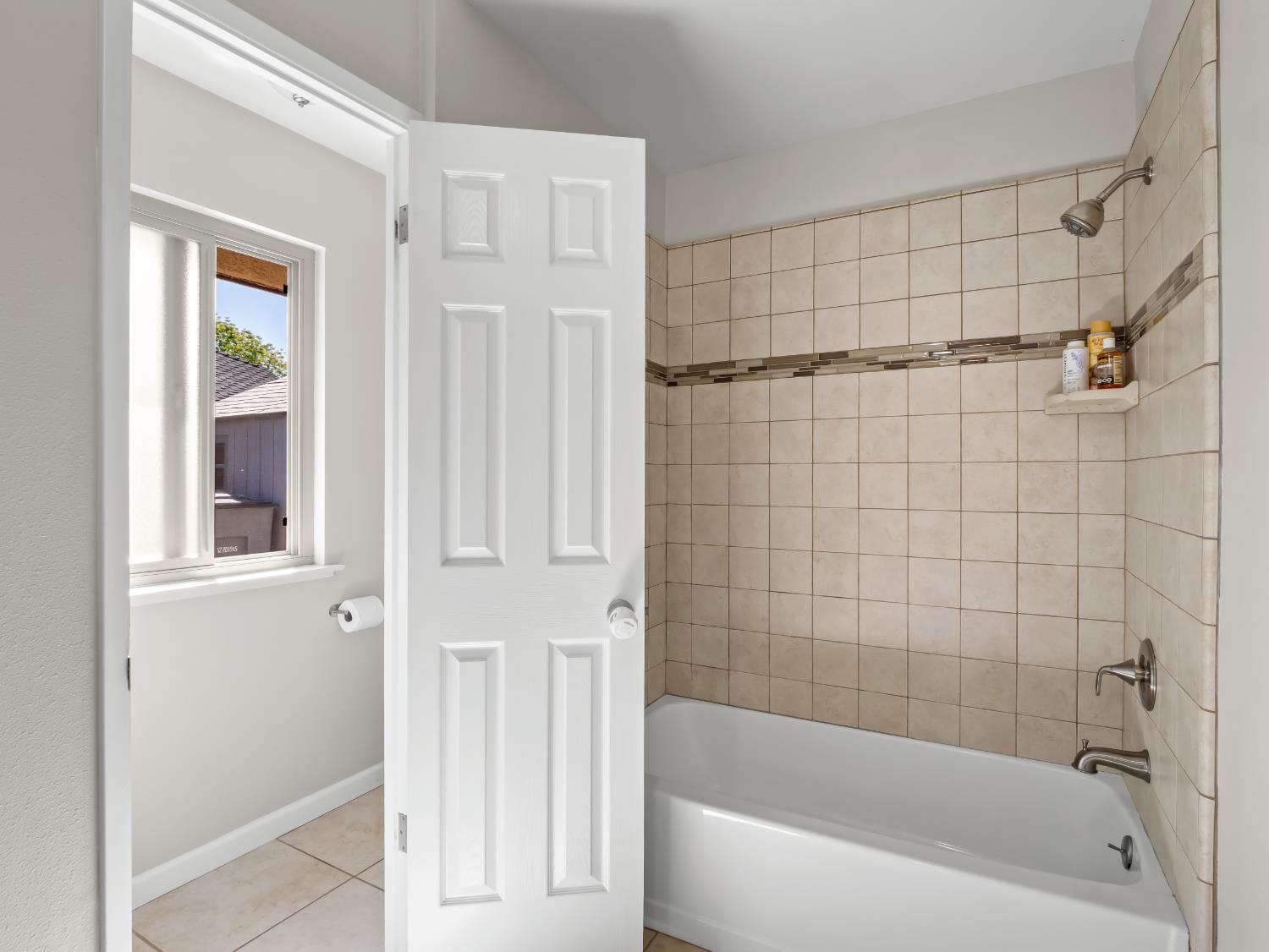 8732 N Fuller Avenue