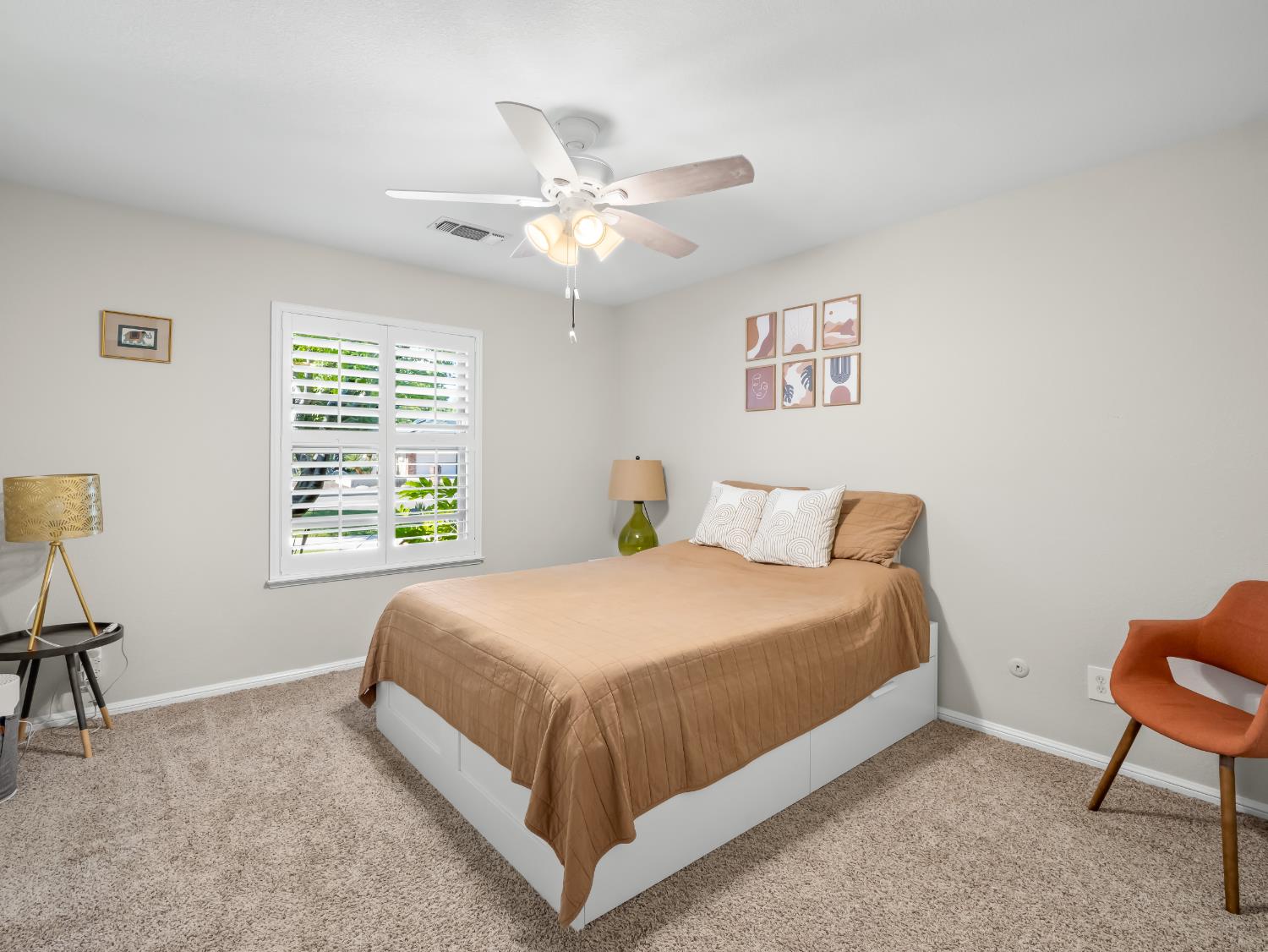 8732 N Fuller Avenue