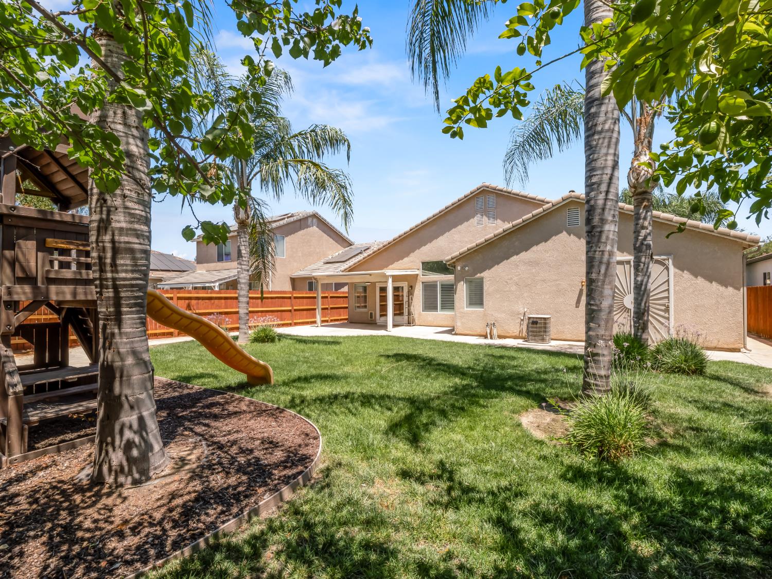 8051 N Paula Avenue