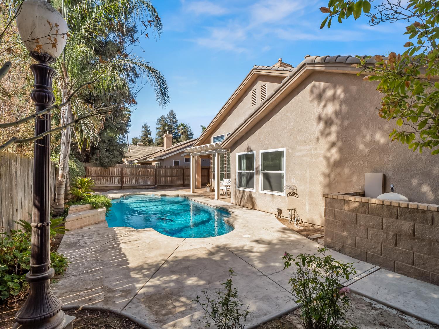 6229 W Alluvial Avenue