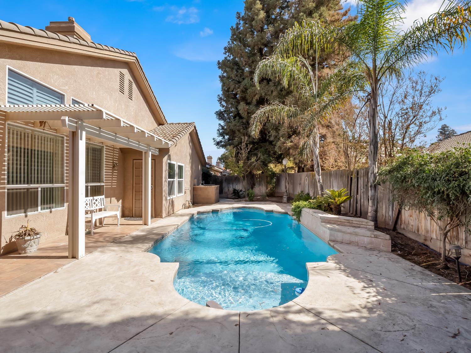 6229 W Alluvial Avenue