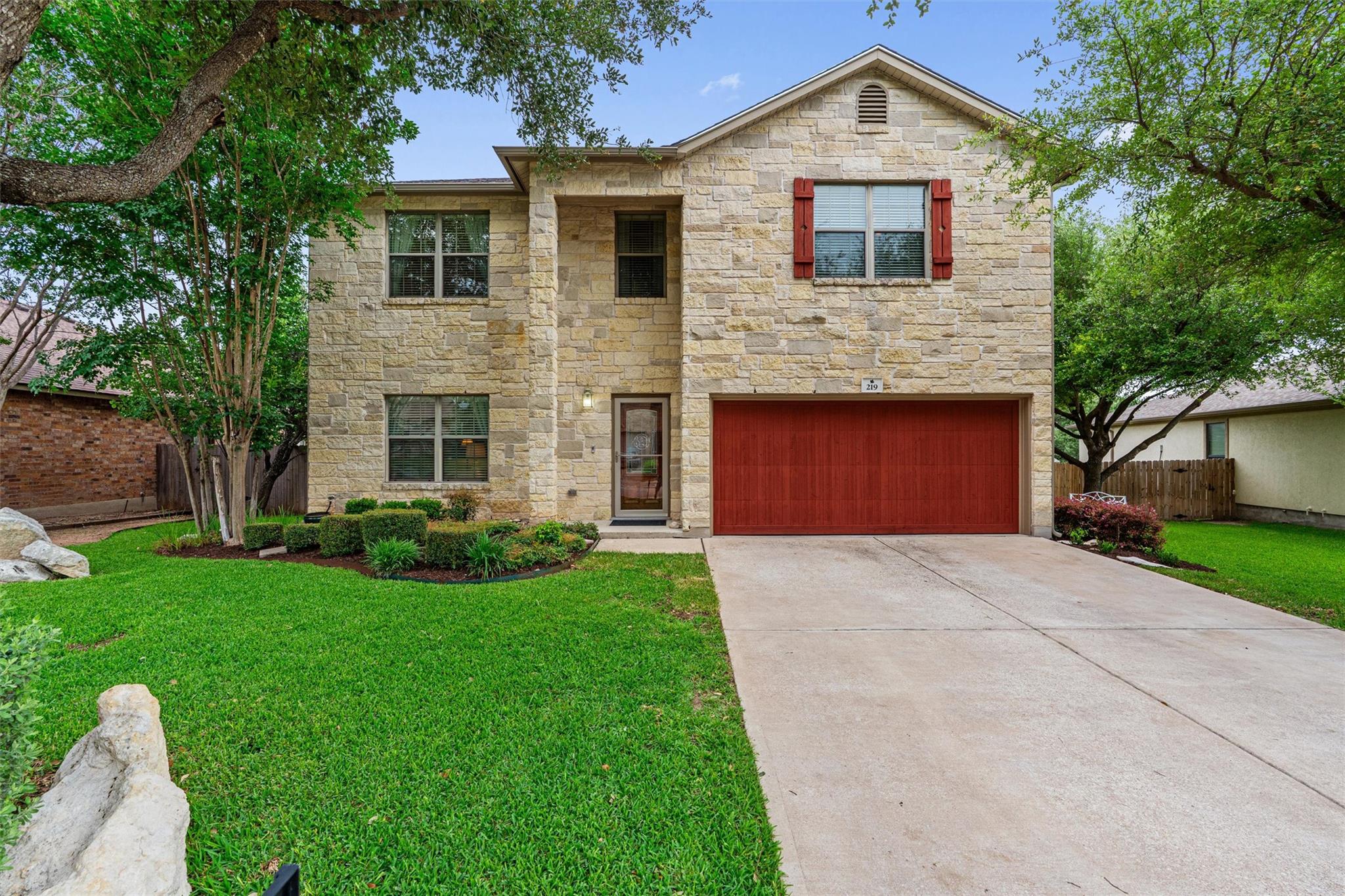 219 Wildwood DR
