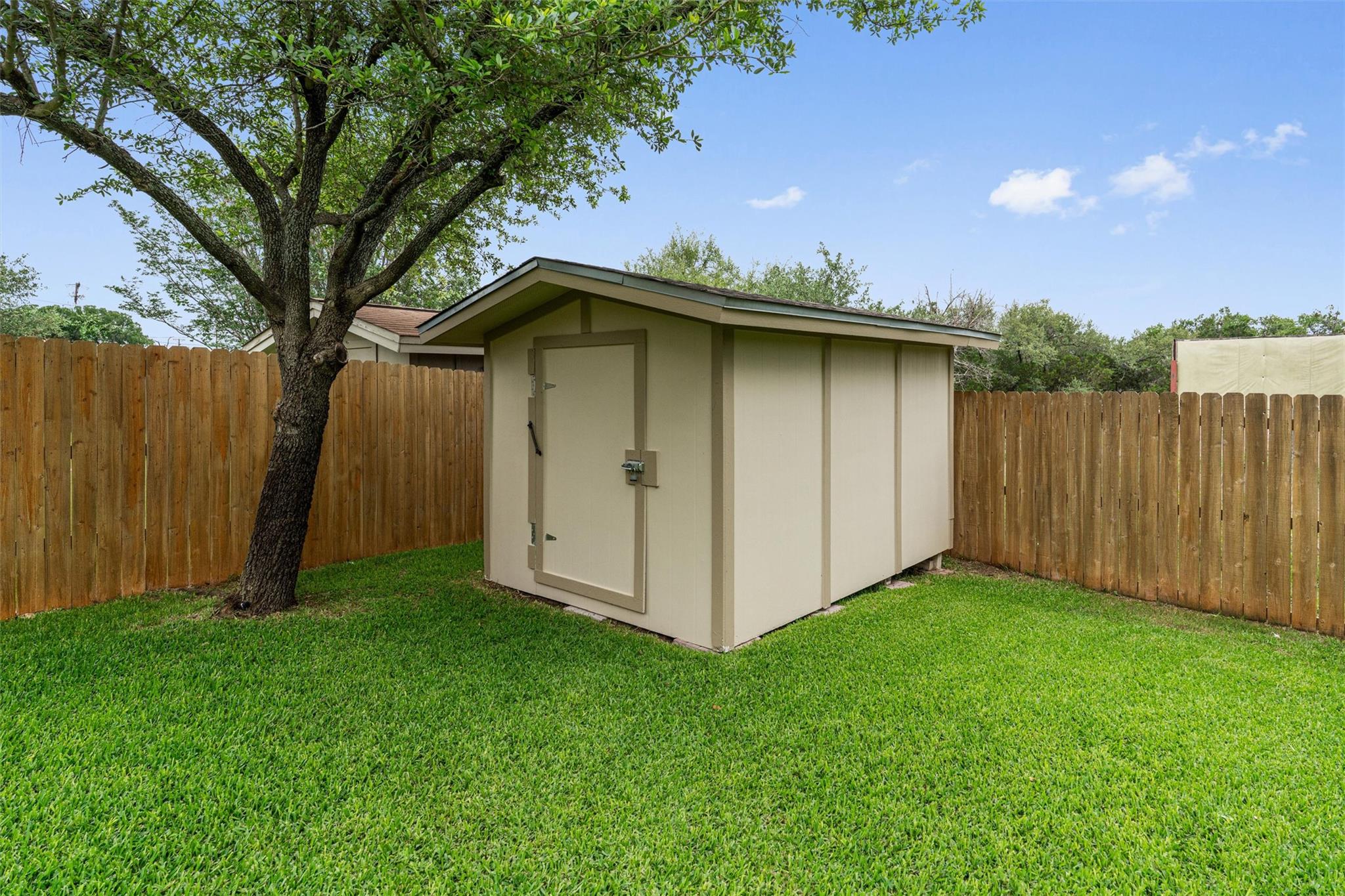 219 Wildwood DR
