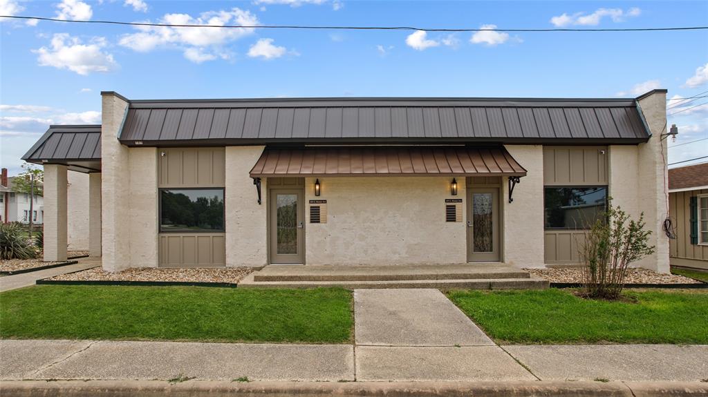 189 S Manse Ave Unit: A3 - East Wing