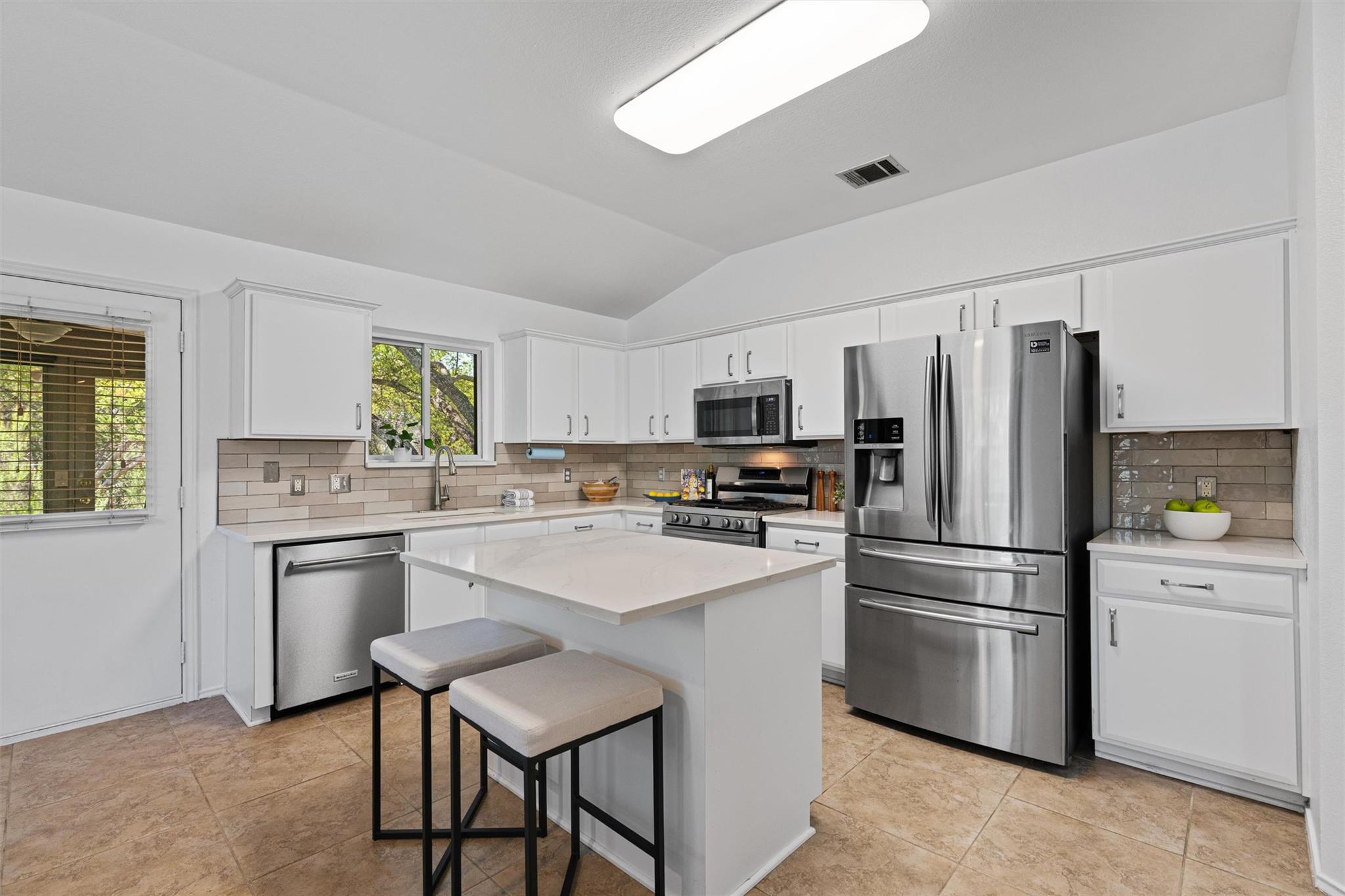 4101 Natural Bridge CT