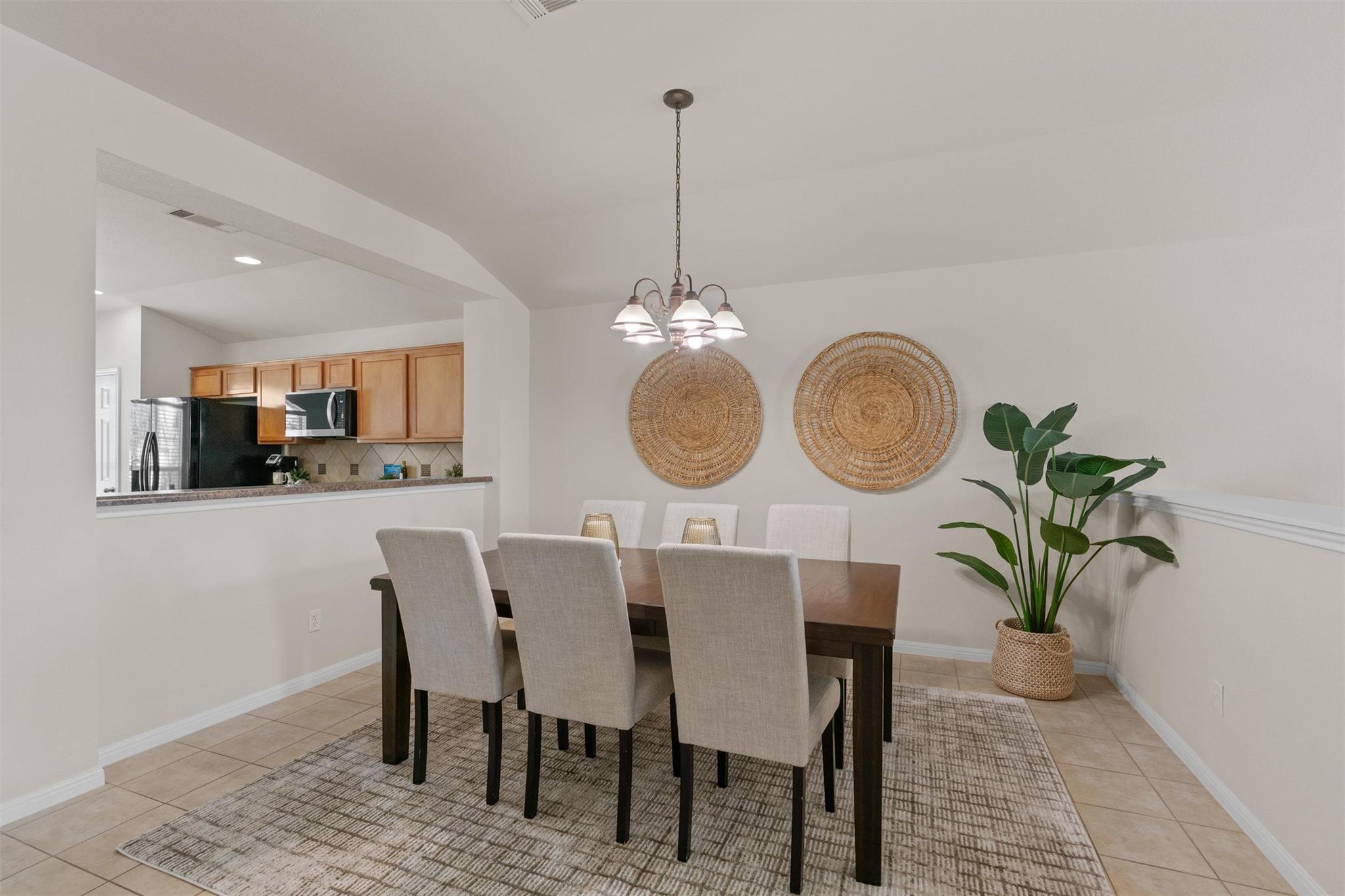 7830 Squirrel Hollow DR