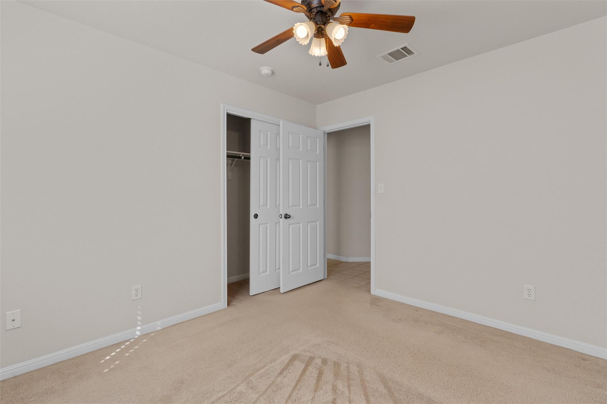 7830 Squirrel Hollow DR