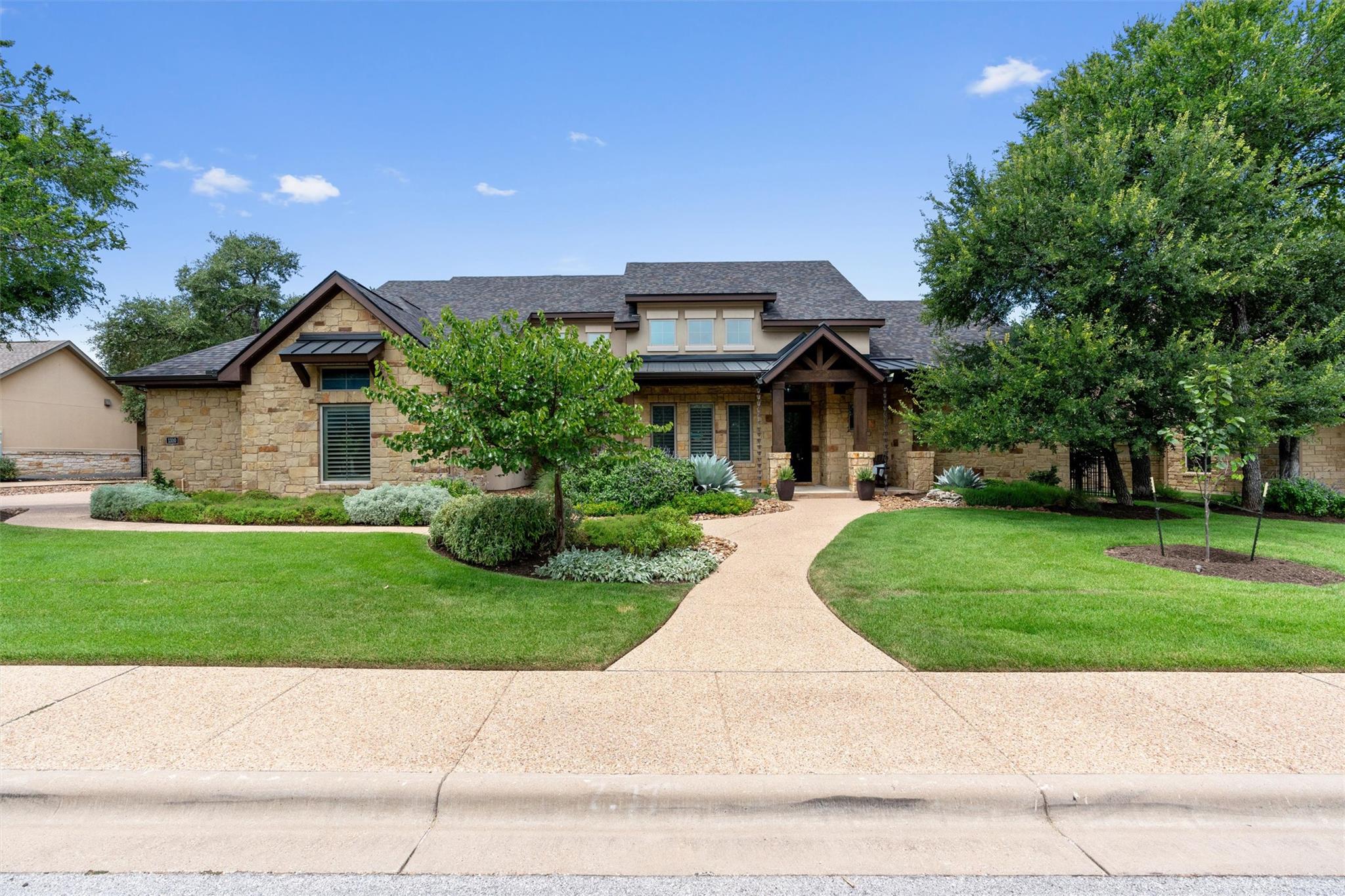 1310 Prosperity Hills DR