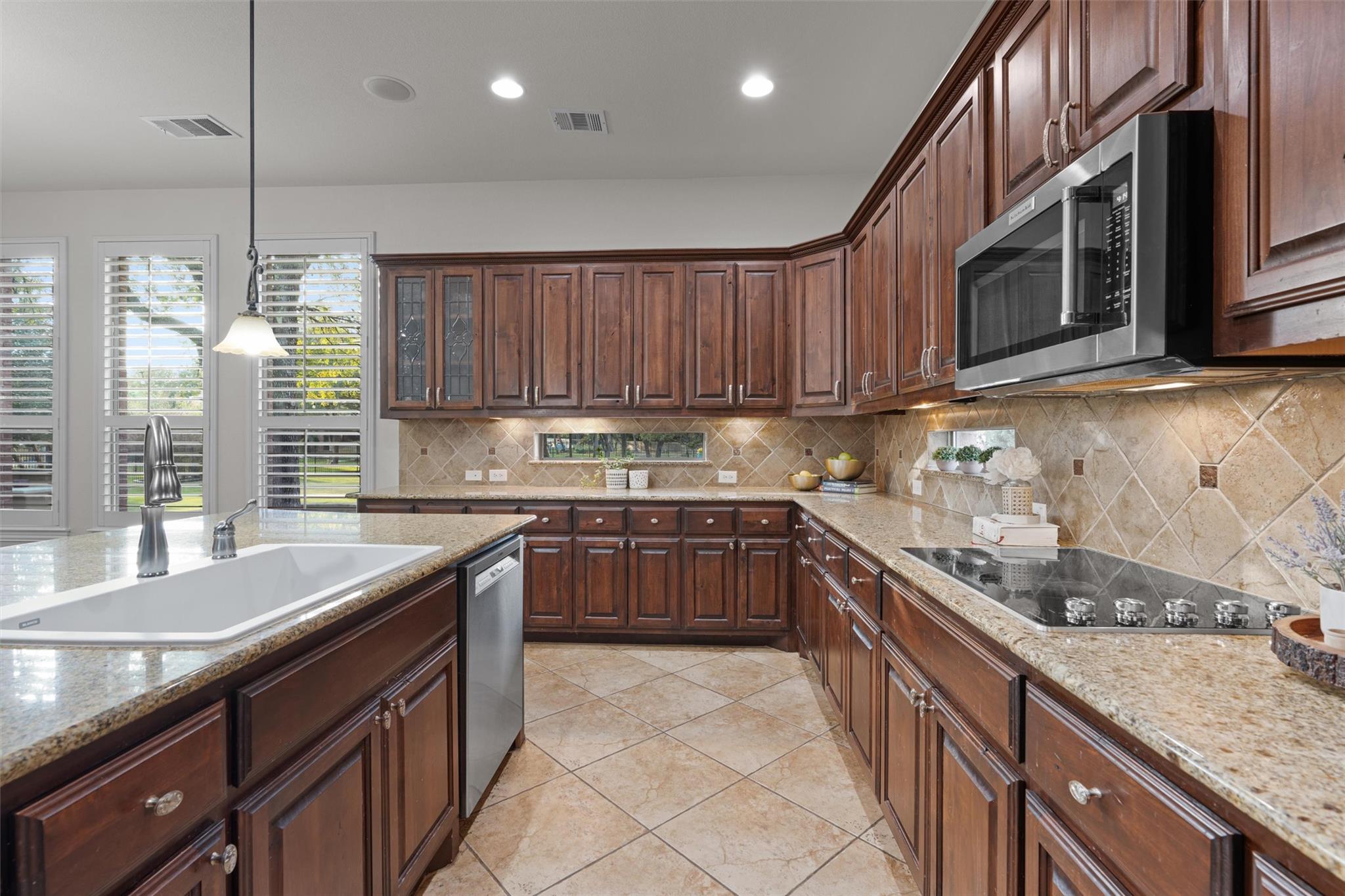 1515 Shinnecock Hills DR