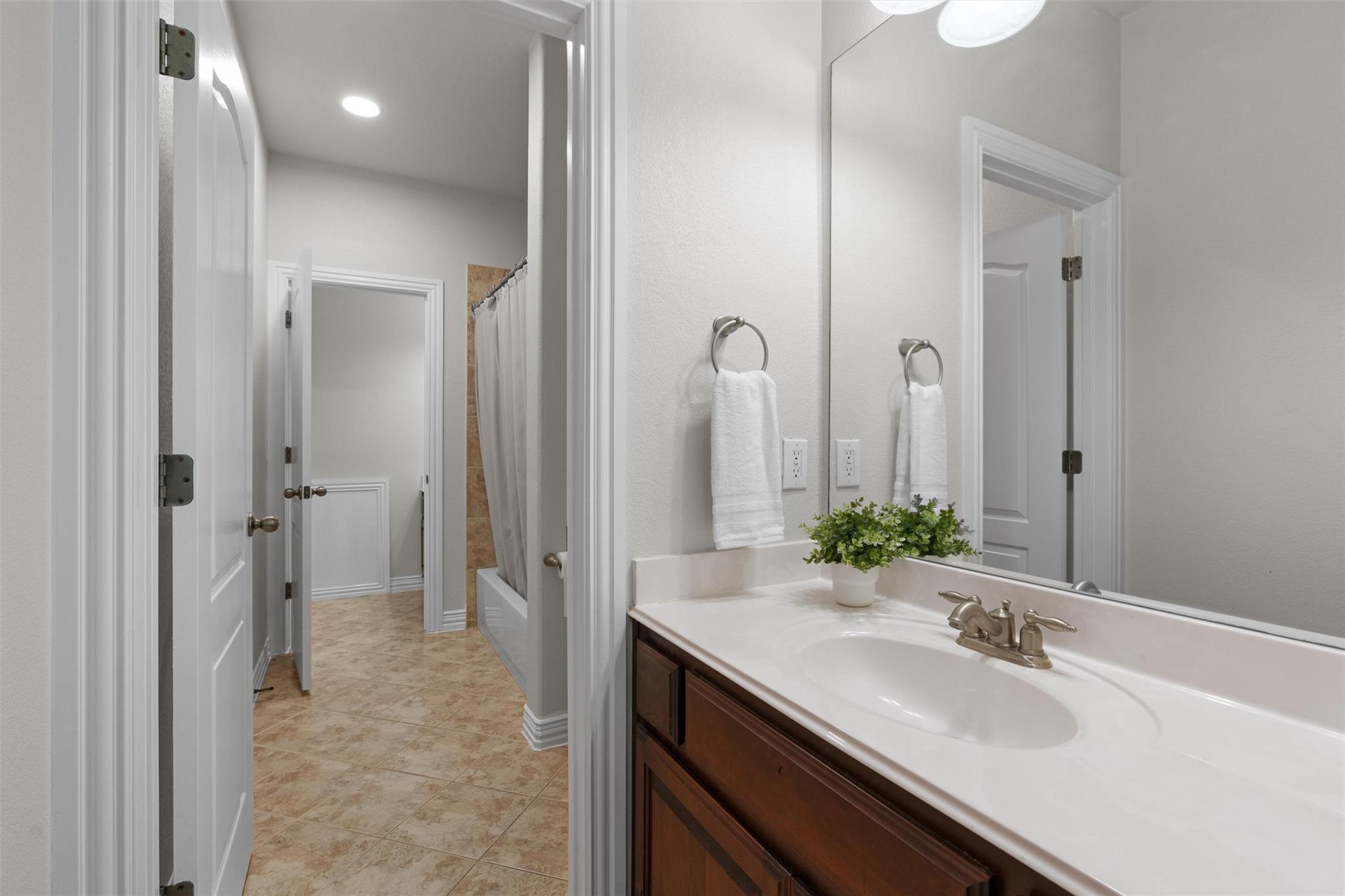 1515 Shinnecock Hills DR