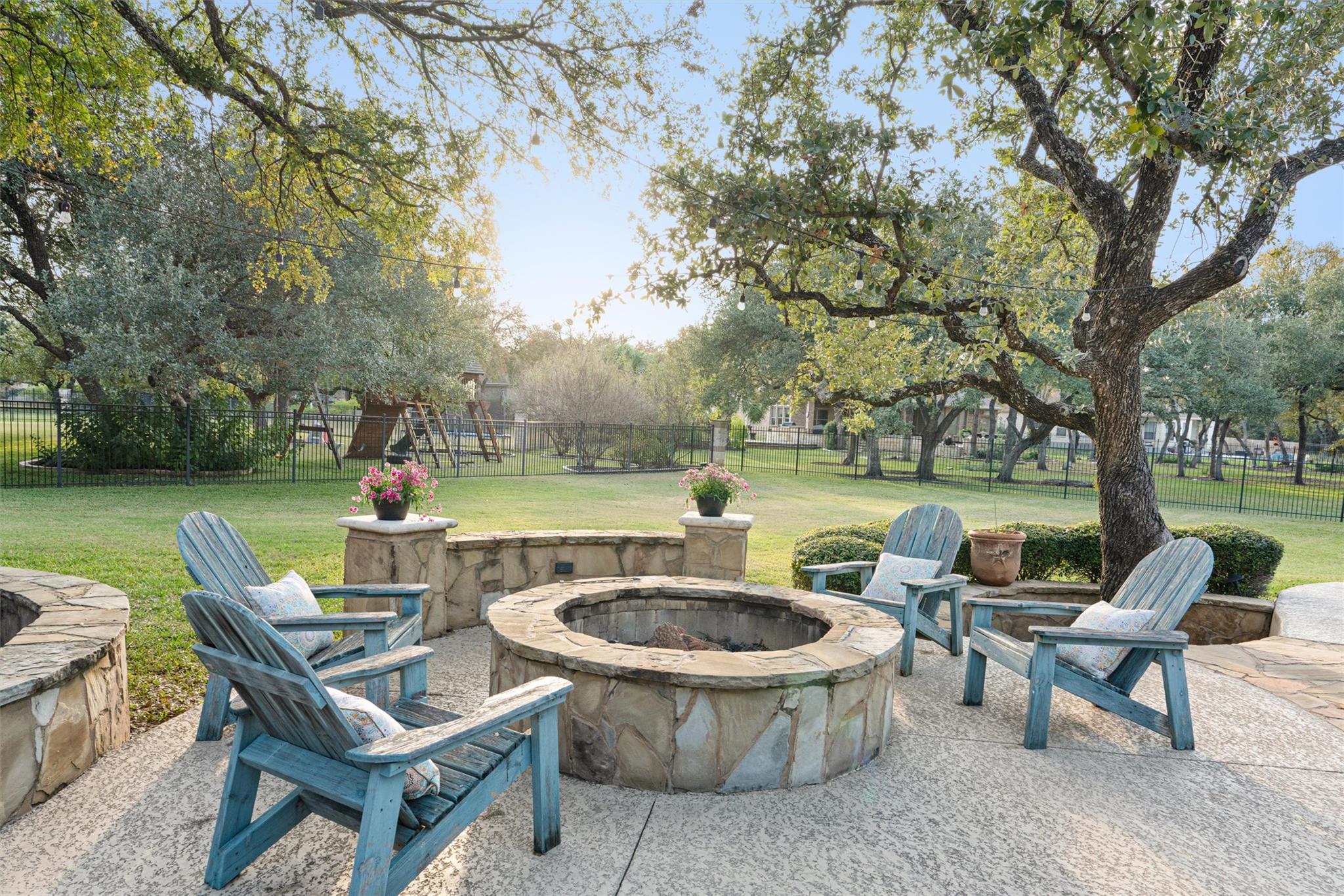 1515 Shinnecock Hills DR