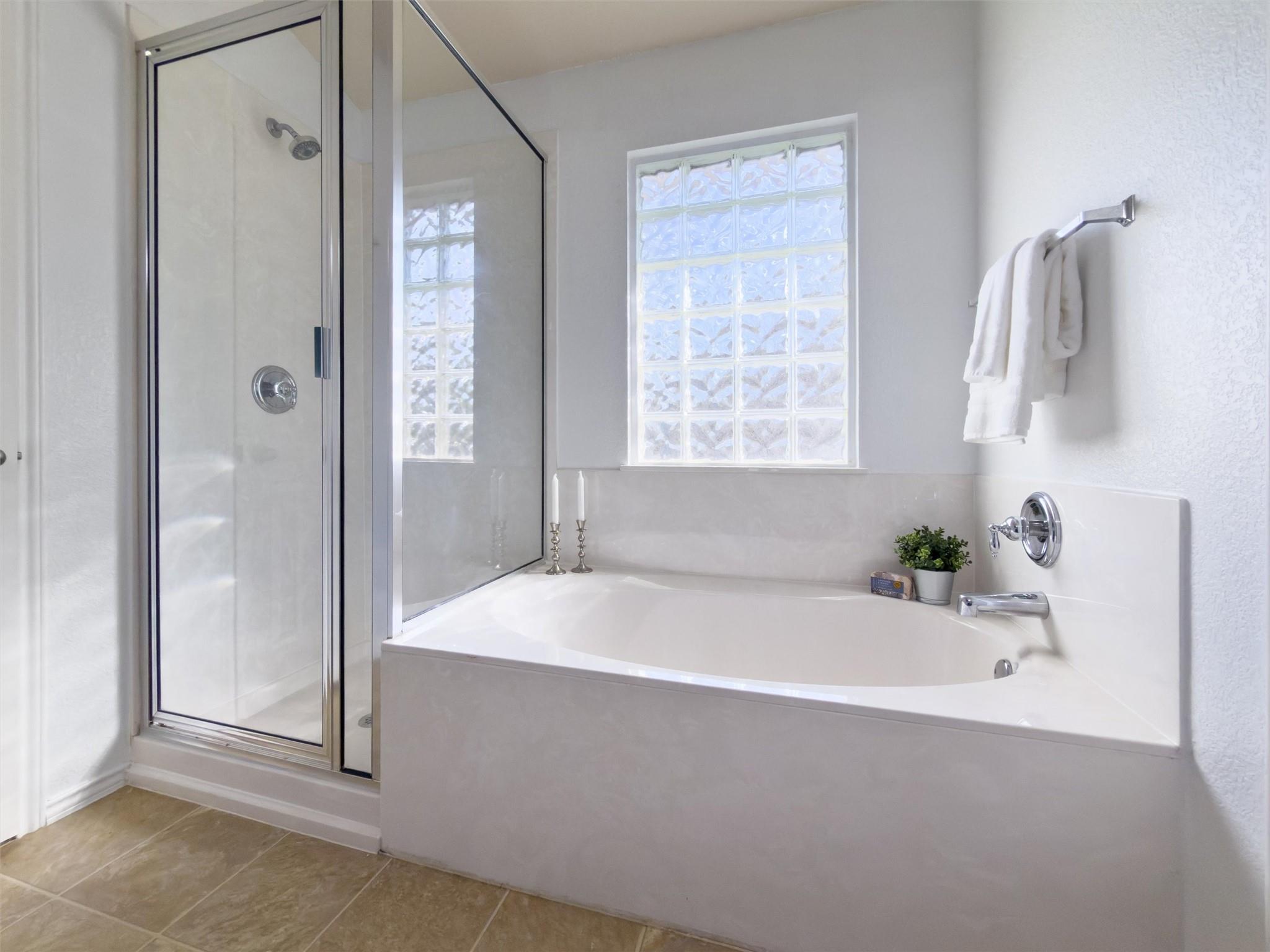 3404 Winding River TRL