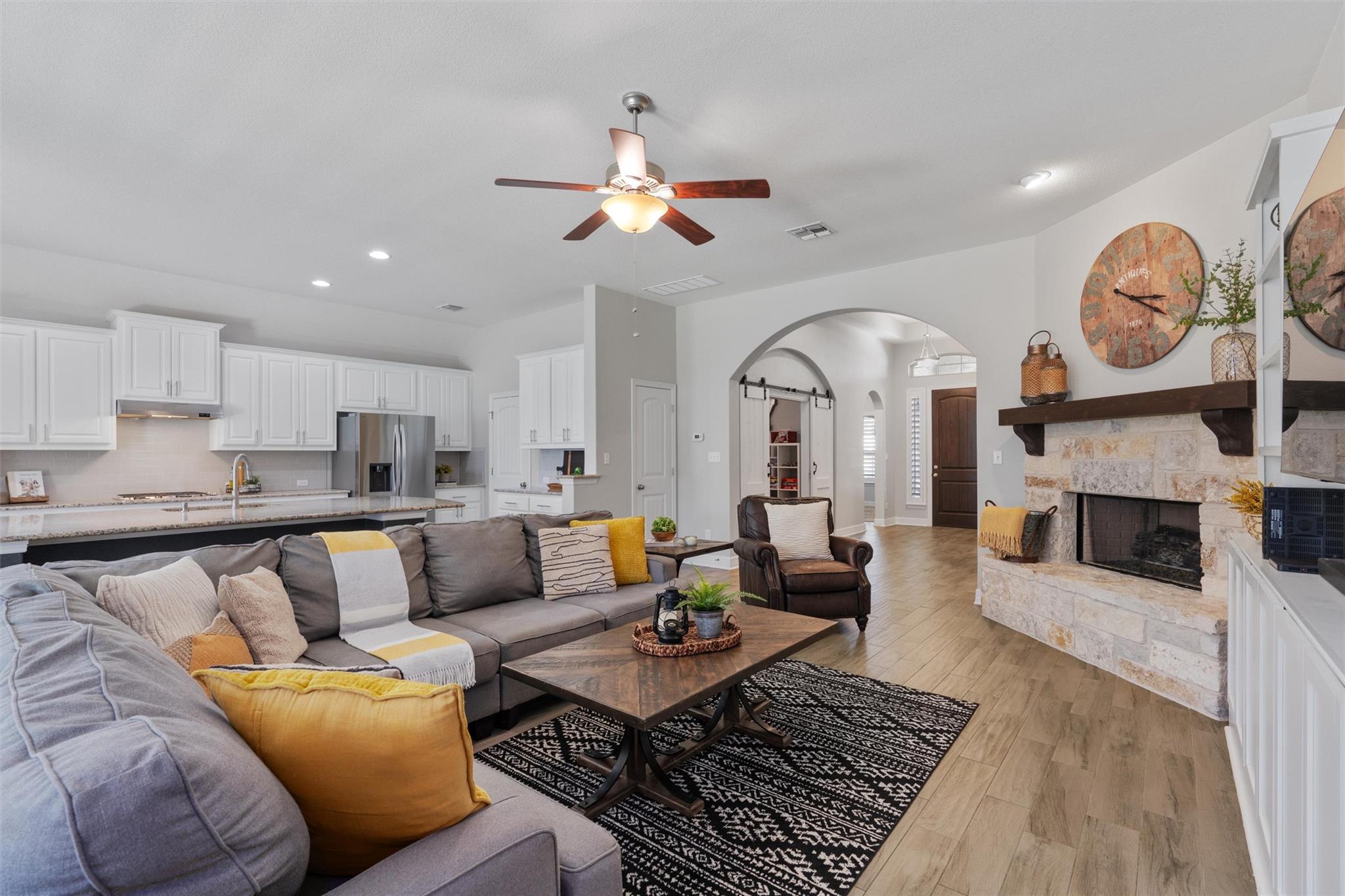 509 Blue Agave LN