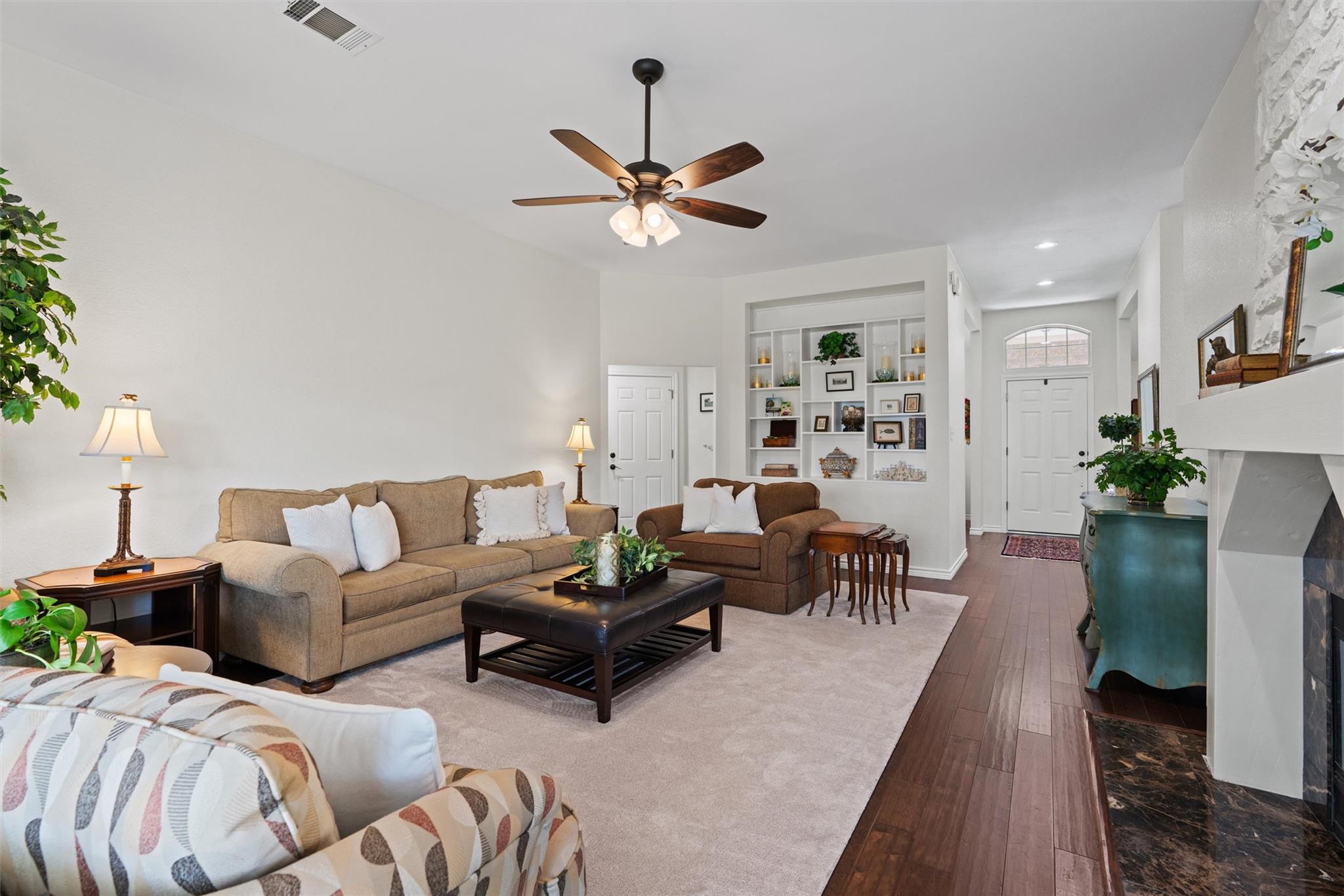 1202 Woodhollow CV
