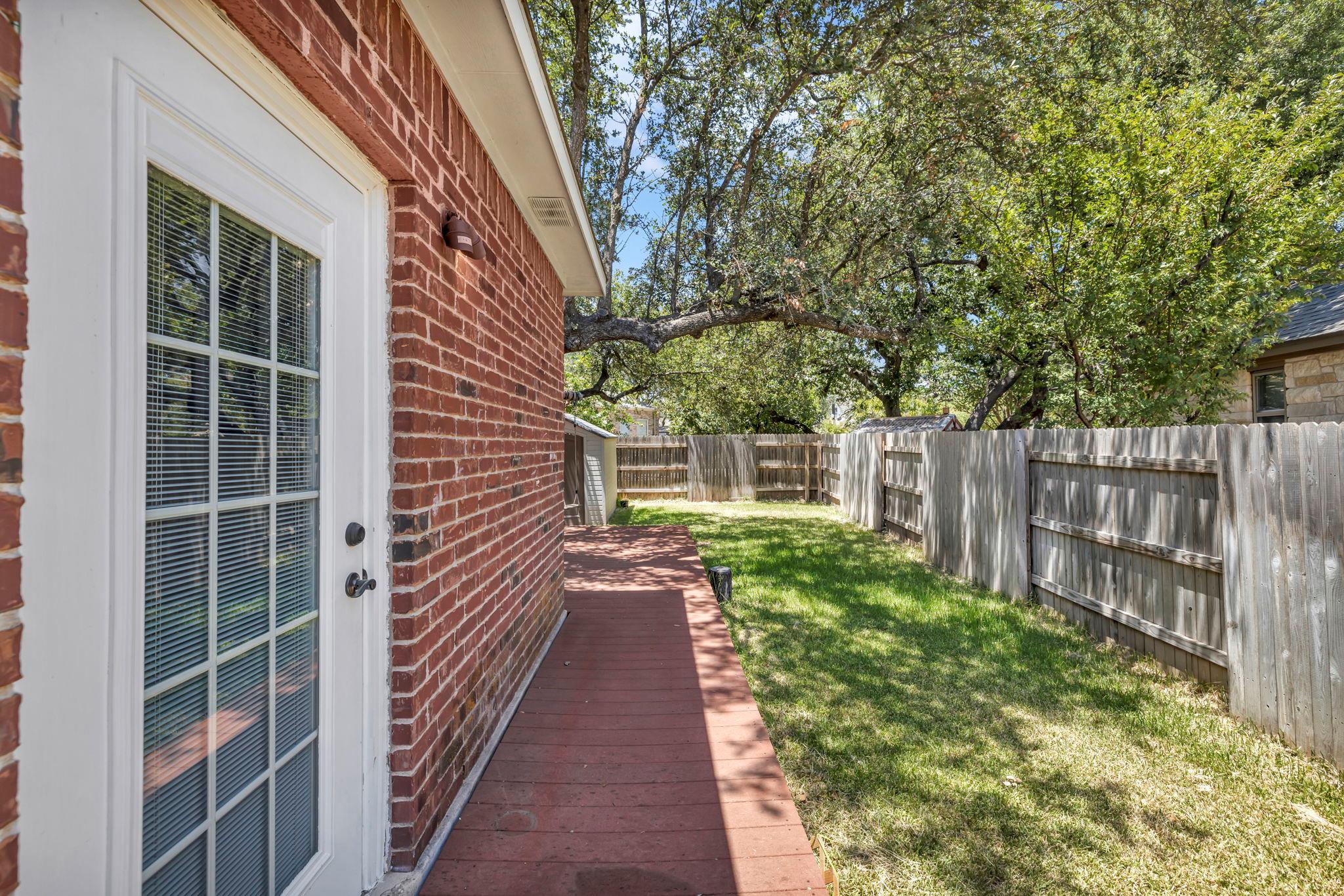 3748 Pine Needle CIR