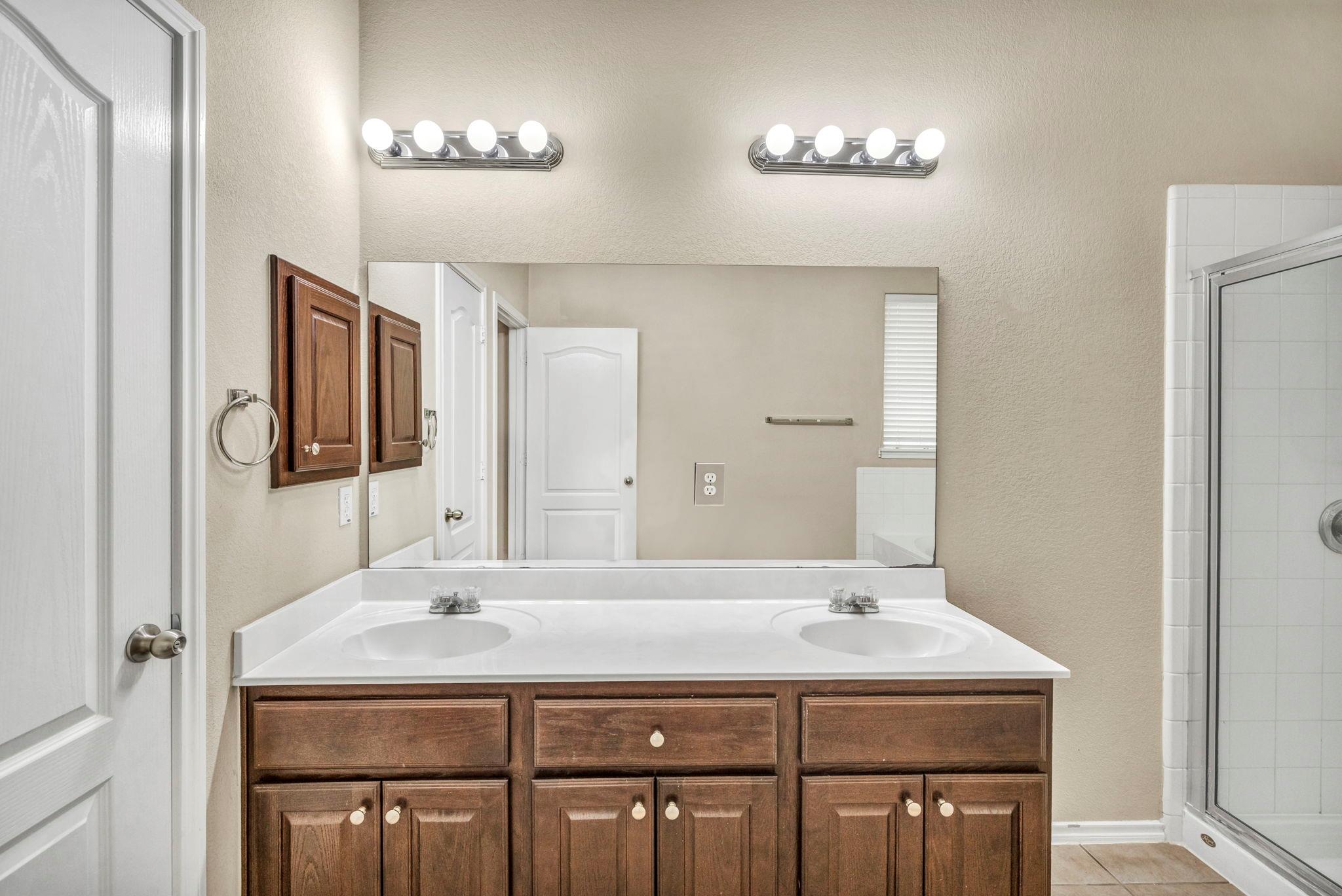 3748 Pine Needle CIR