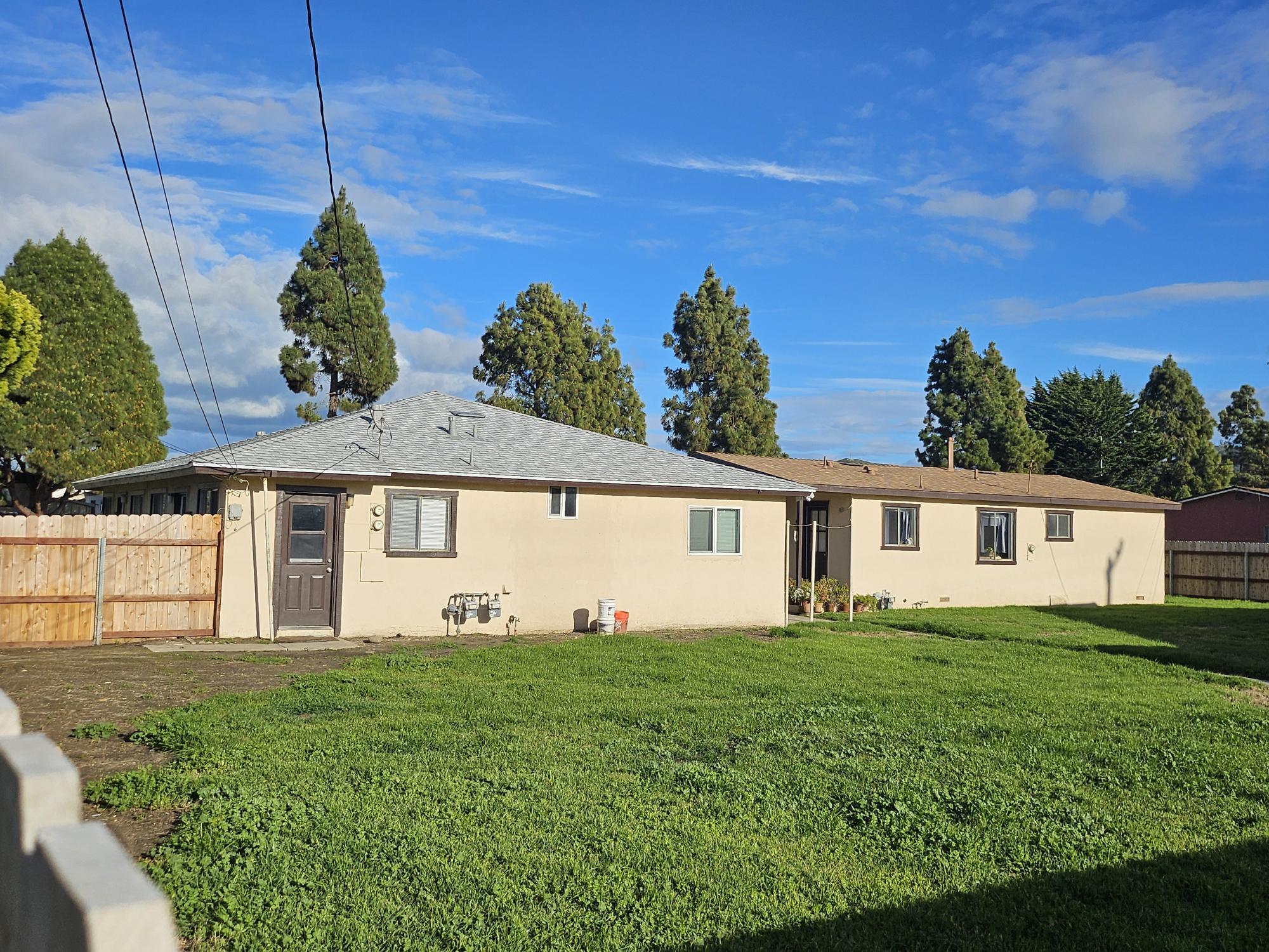 700 W Maple Avenue