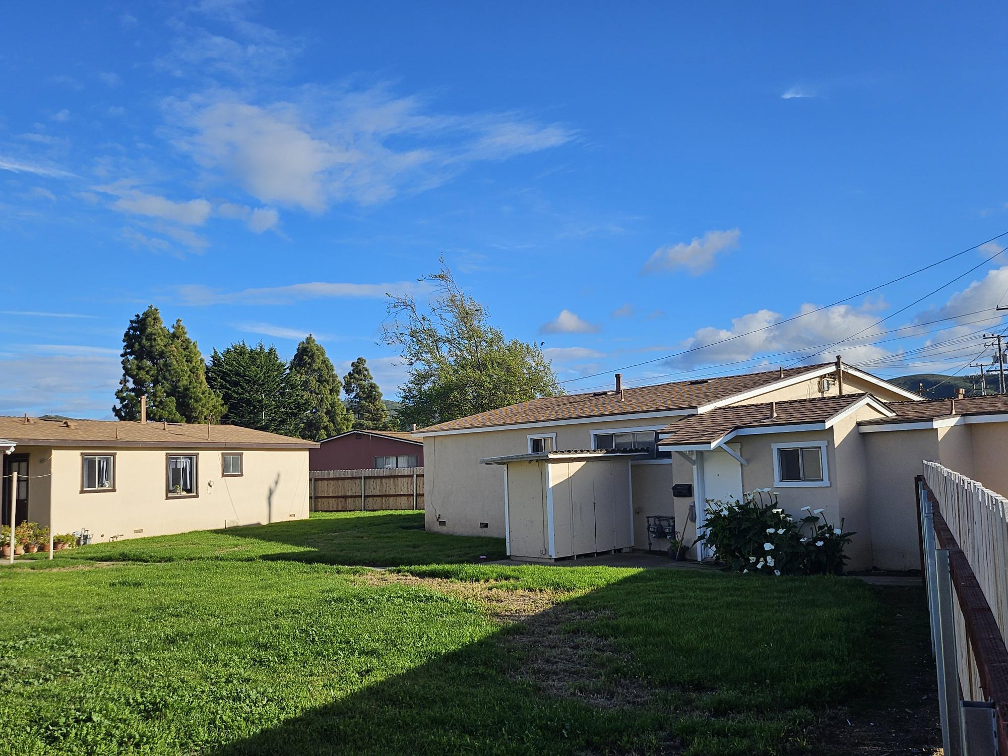 700 W Maple Avenue