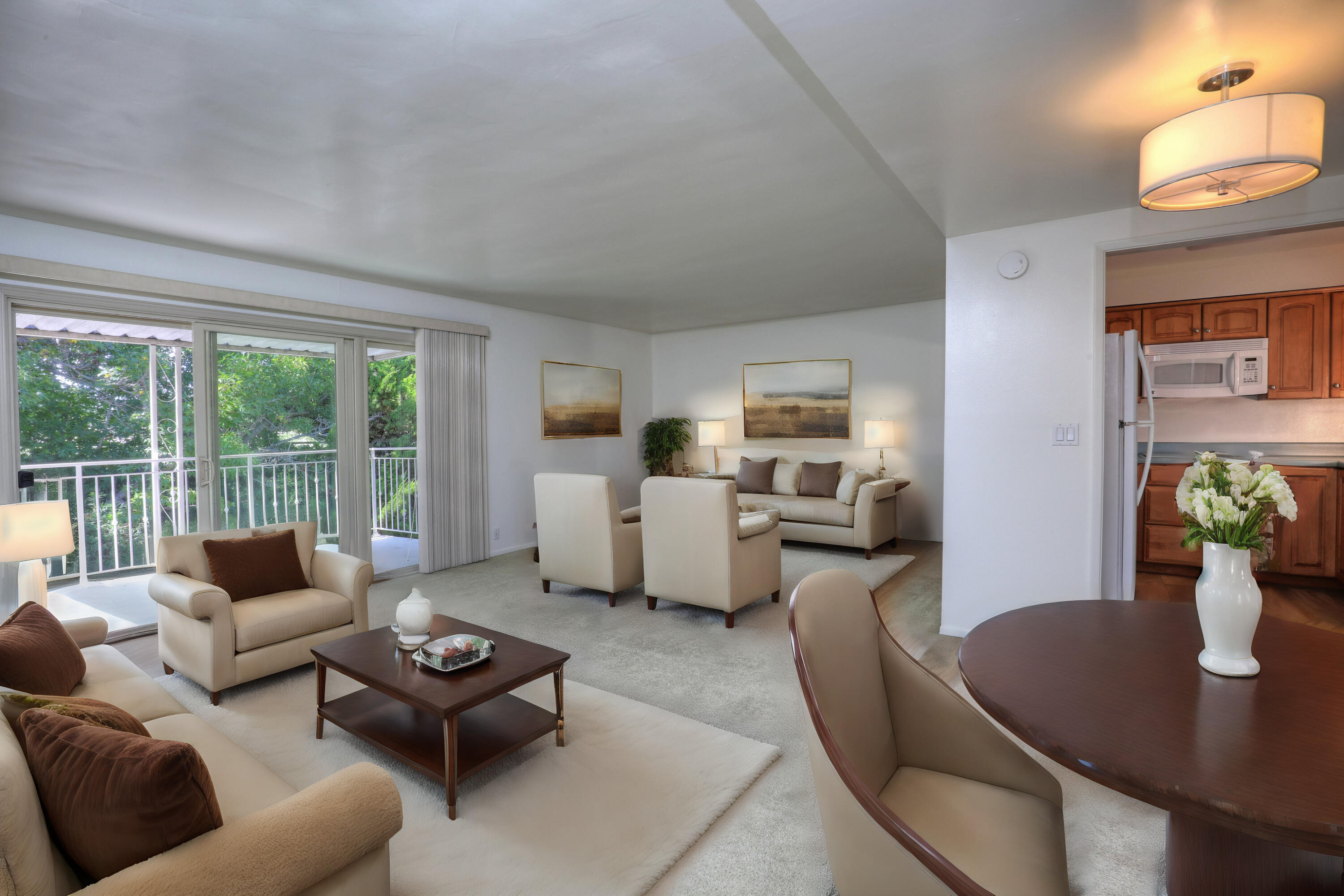 320 N Fairview Avenue, 5