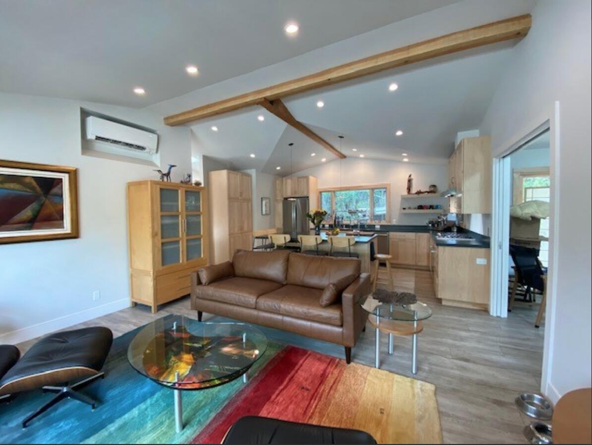 2568 Mesa School Lane